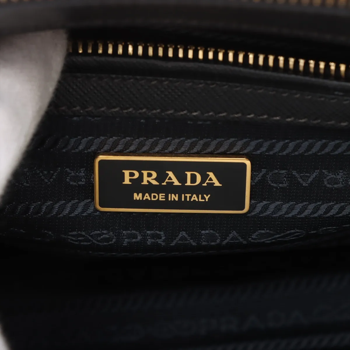 Saffiano Galleria Leather Handbag Black — view 12