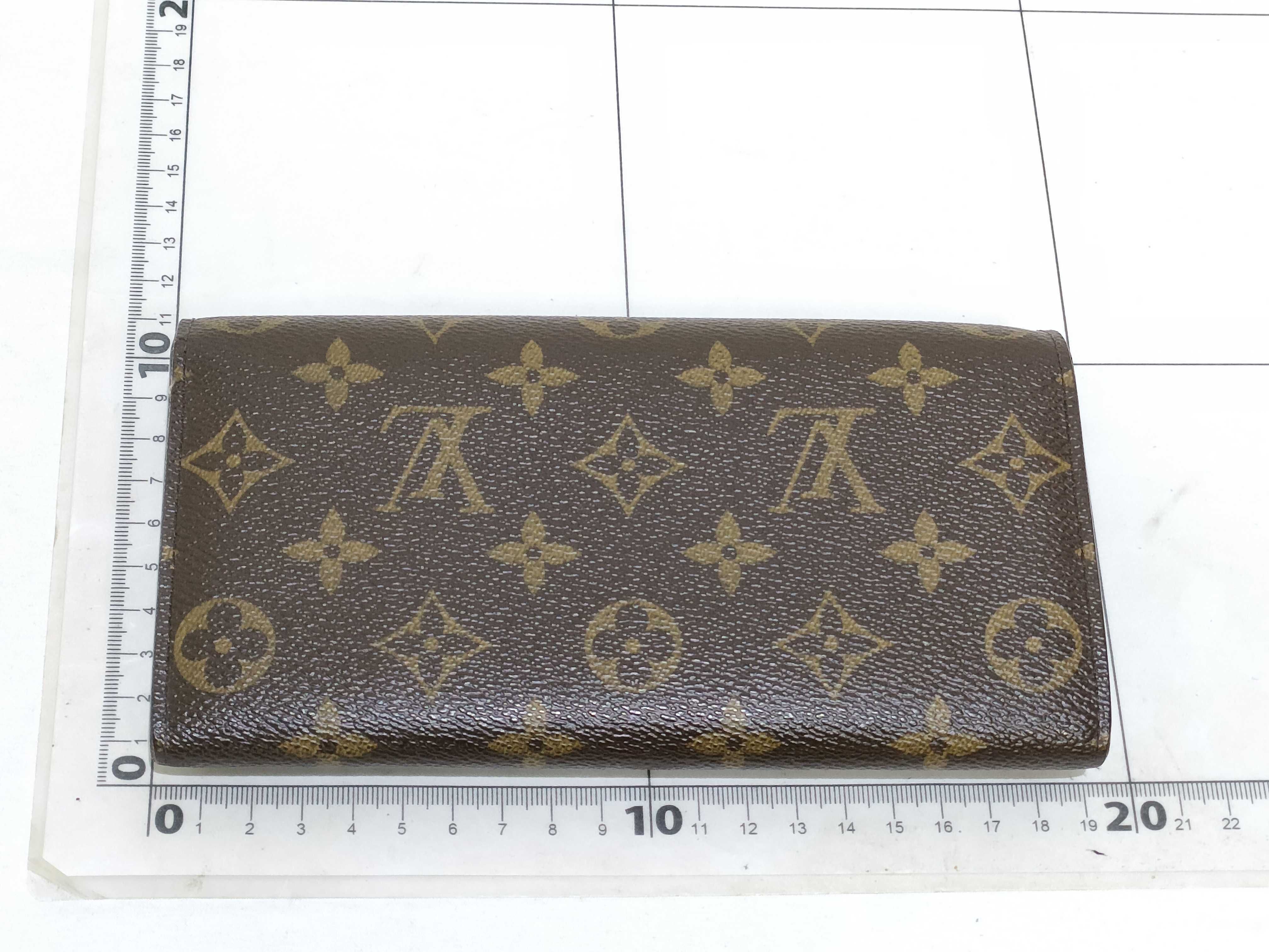 Monogram Louis Vuitton Wallet — view 2