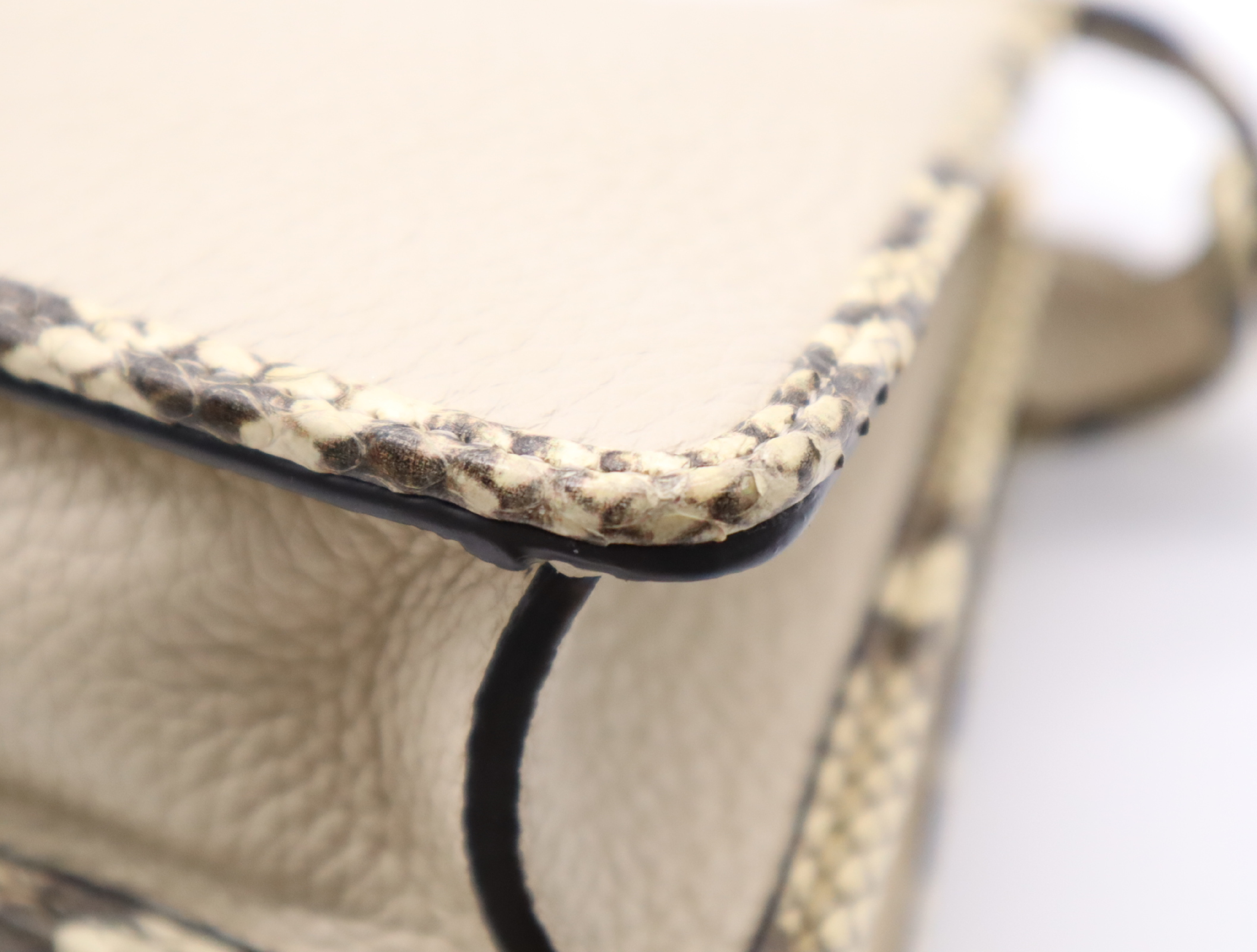 Leather/Python Peekaboo I.C.U Small Beige Handbag with Shoulder Strap and Rain Cover — view 7
