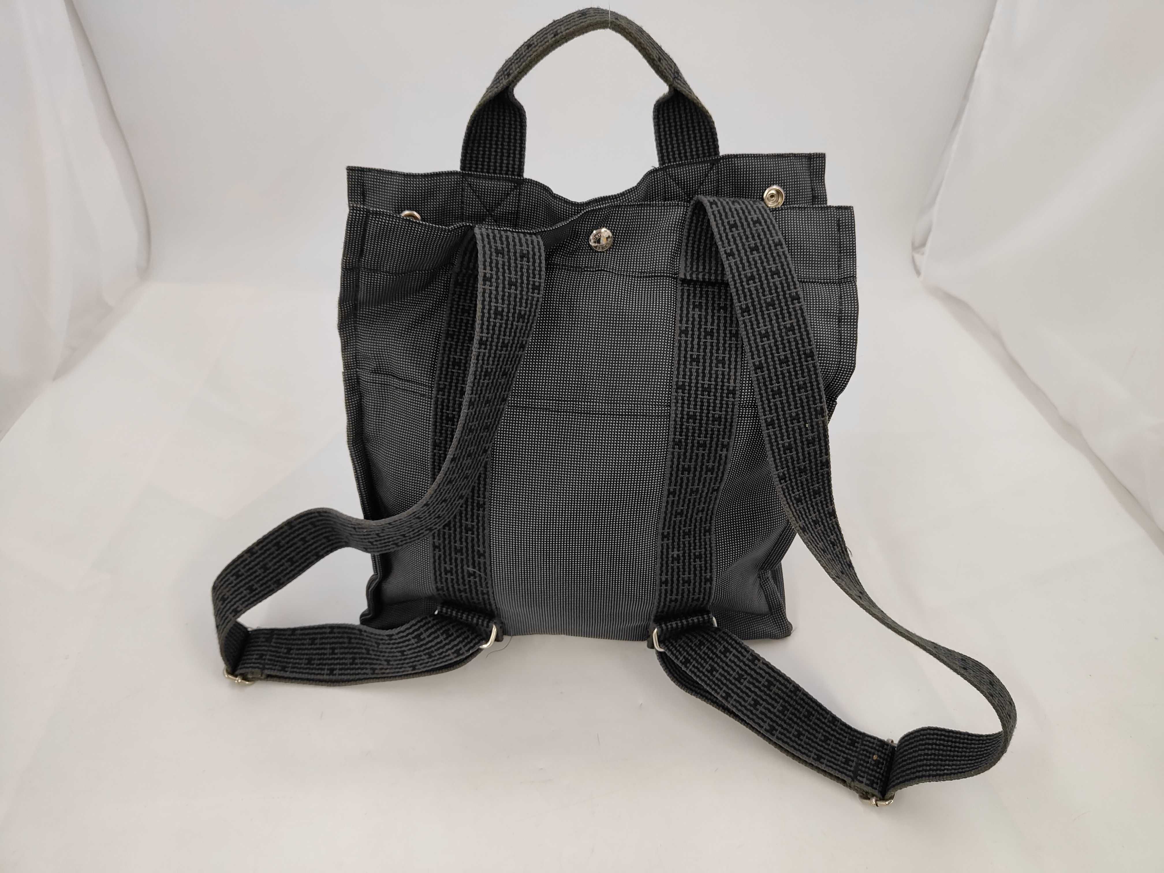 handbag — view 3