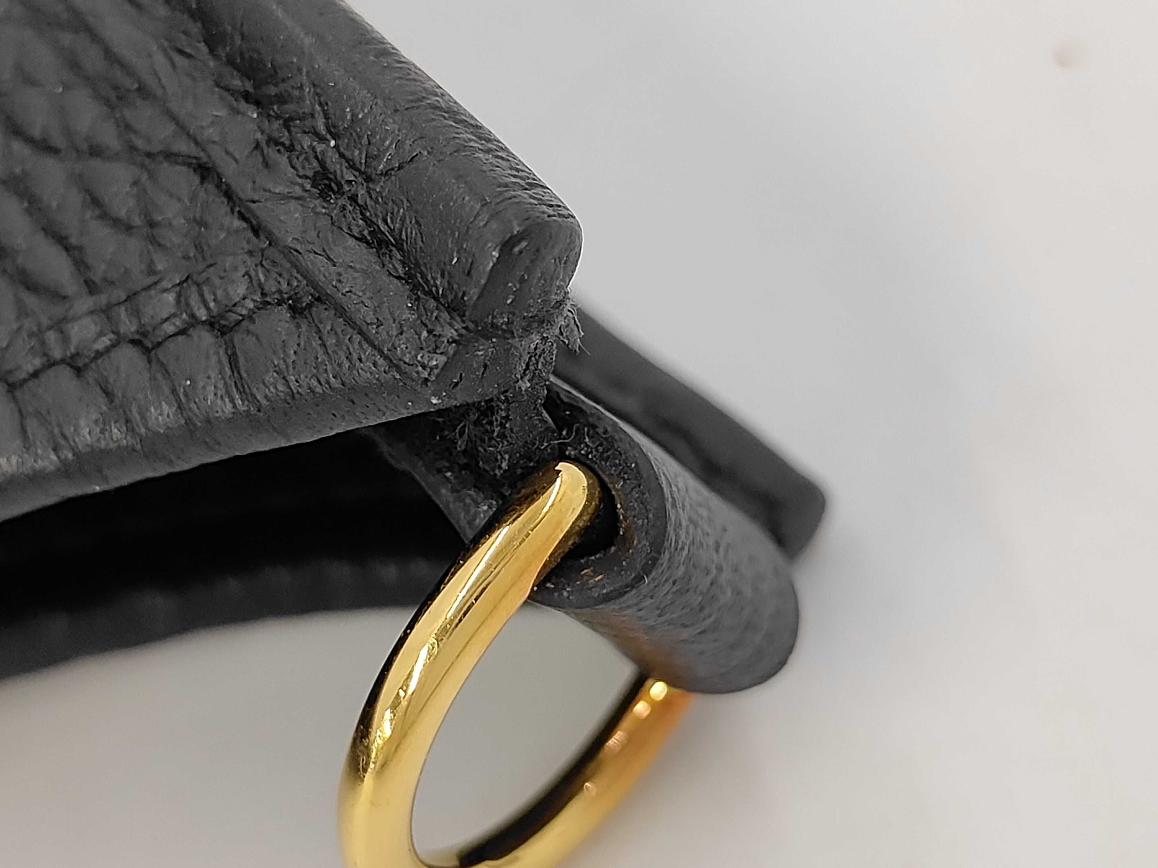 Evelyne TPM U stamp, Taurillon Clemence leather, Noir (black), gold hardware shoulder bag — view 5