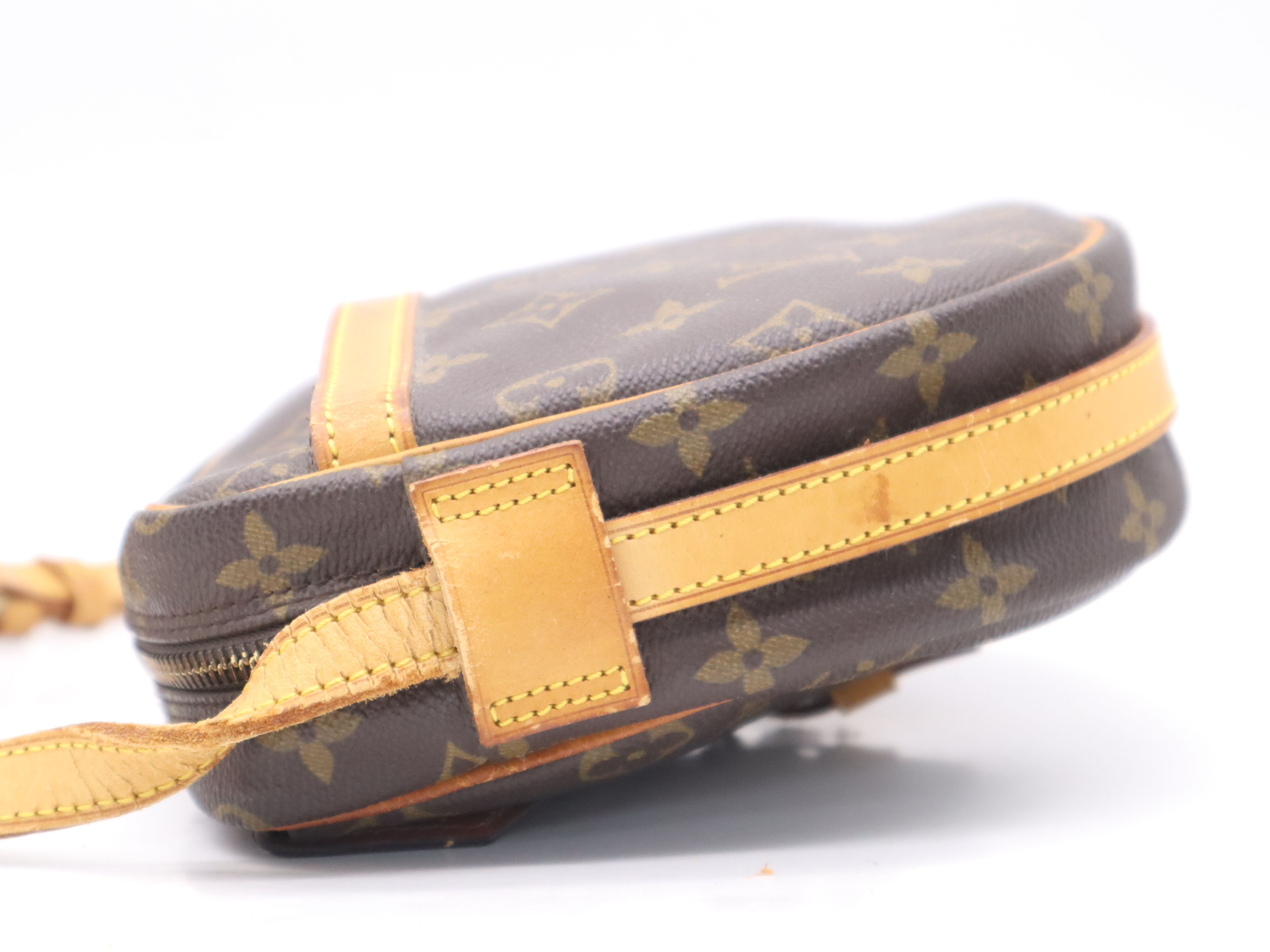 M51226 Monogram Jeune Fille 25 Shoulder Bag — view 3