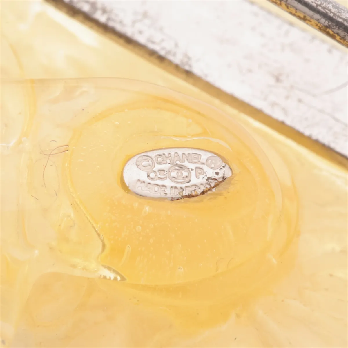 Coco Mark Camellia 03P Brooch, Metal x Resin, Clear, — view 4