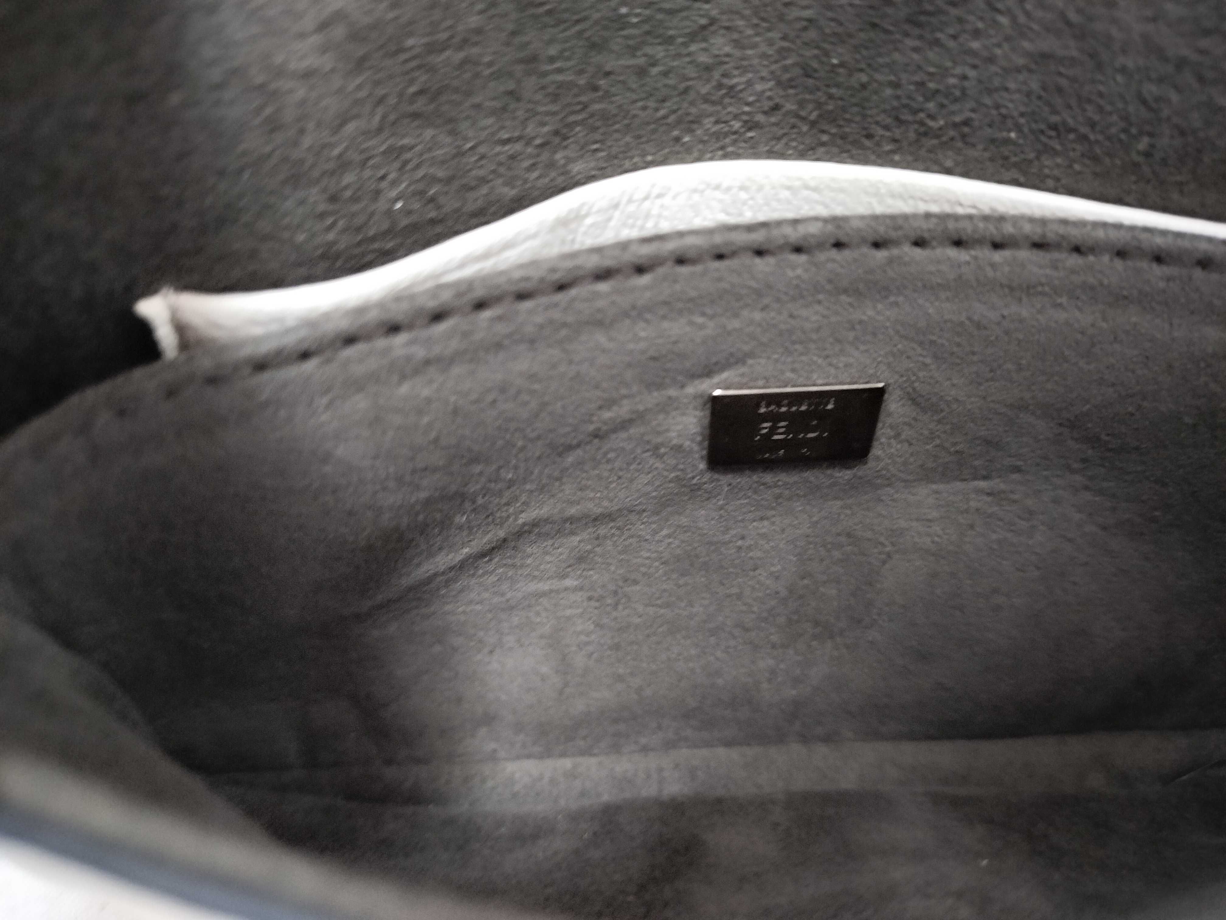 Crossbody Bag, White Shoulder Bag — view 13