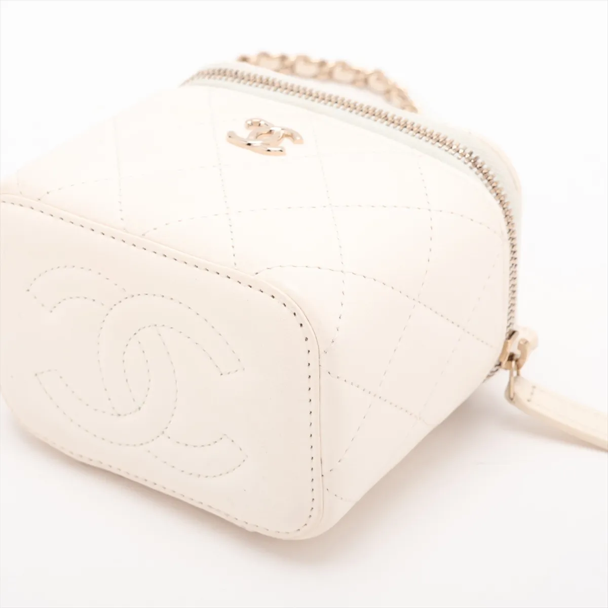 Matelassé Lambskin Vanity Bag, White with Gold Hardware, GU6NTX43, Random Serial Number — view 3