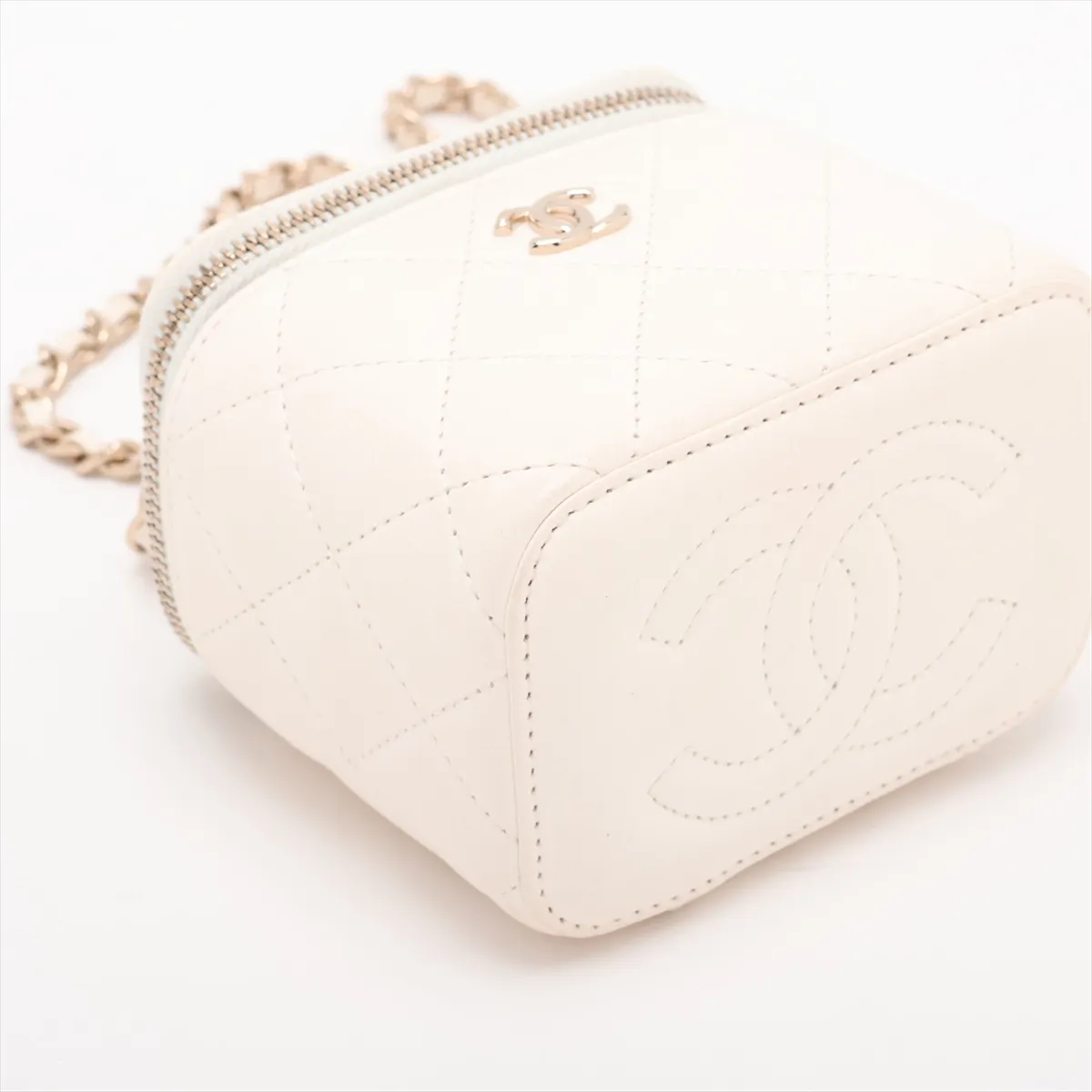 Matelassé Lambskin Vanity Bag, White with Gold Hardware, GU6NTX43, Random Serial Number — view 4