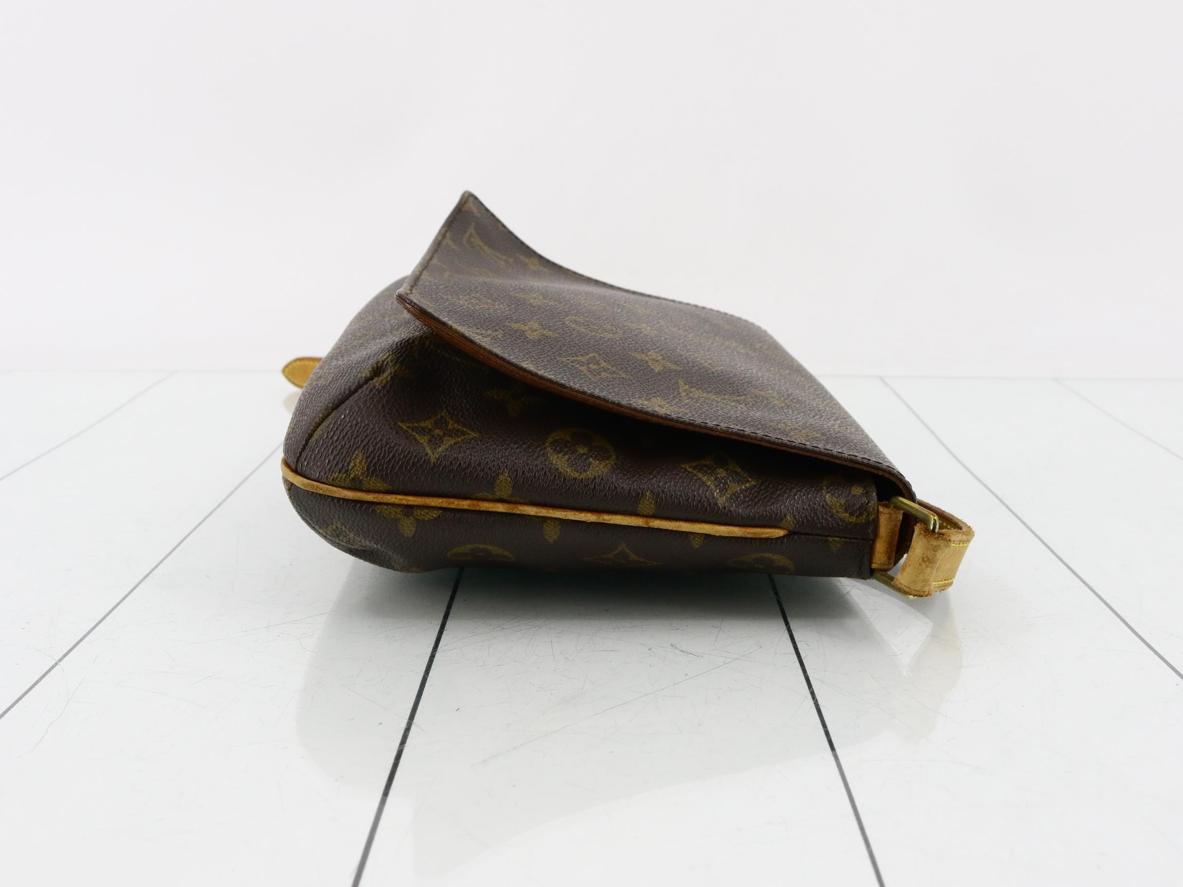 Musette Tango Short Shoulder — view 3
