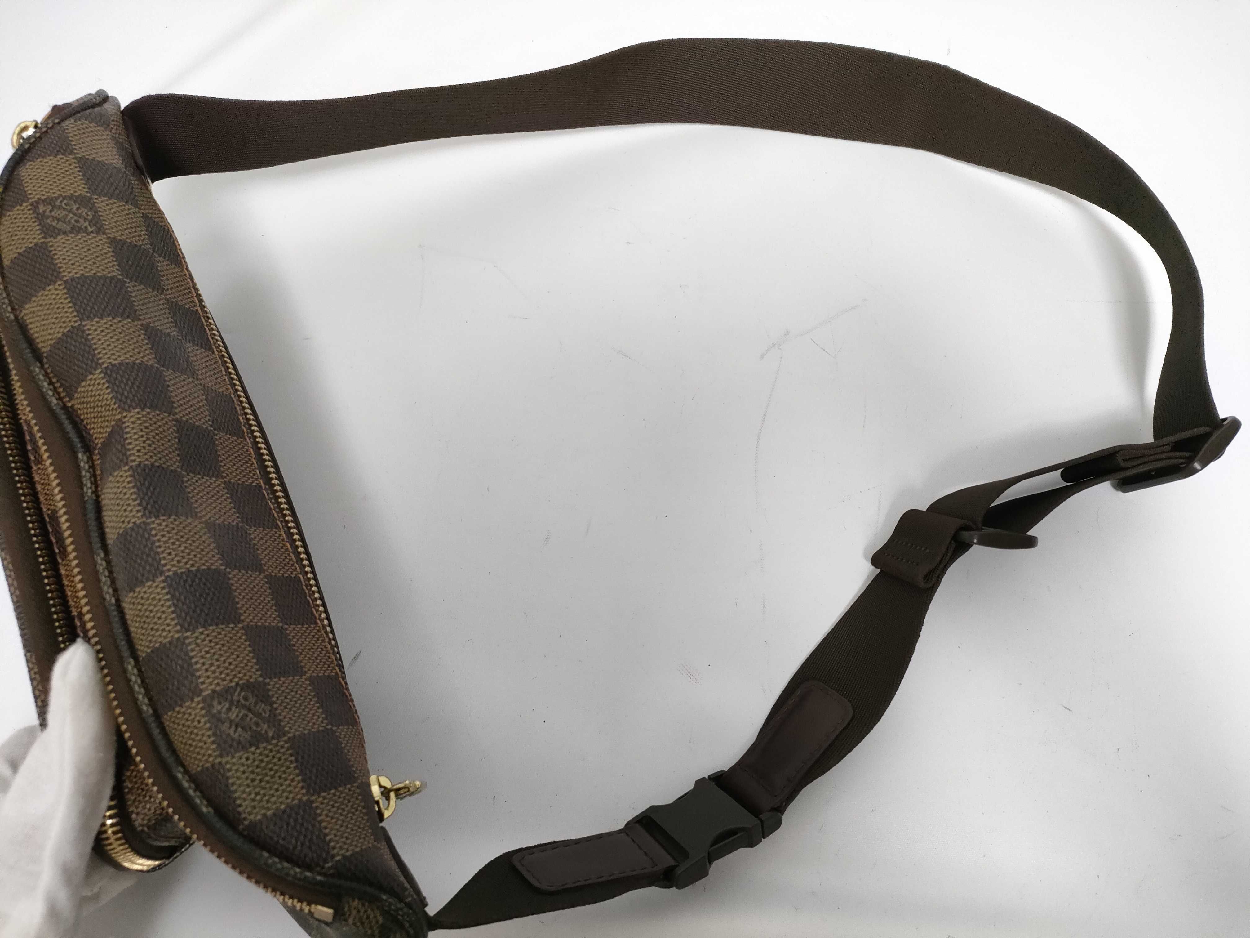 Damier Vuitton Bumbag Melville Waist Bag — view 8