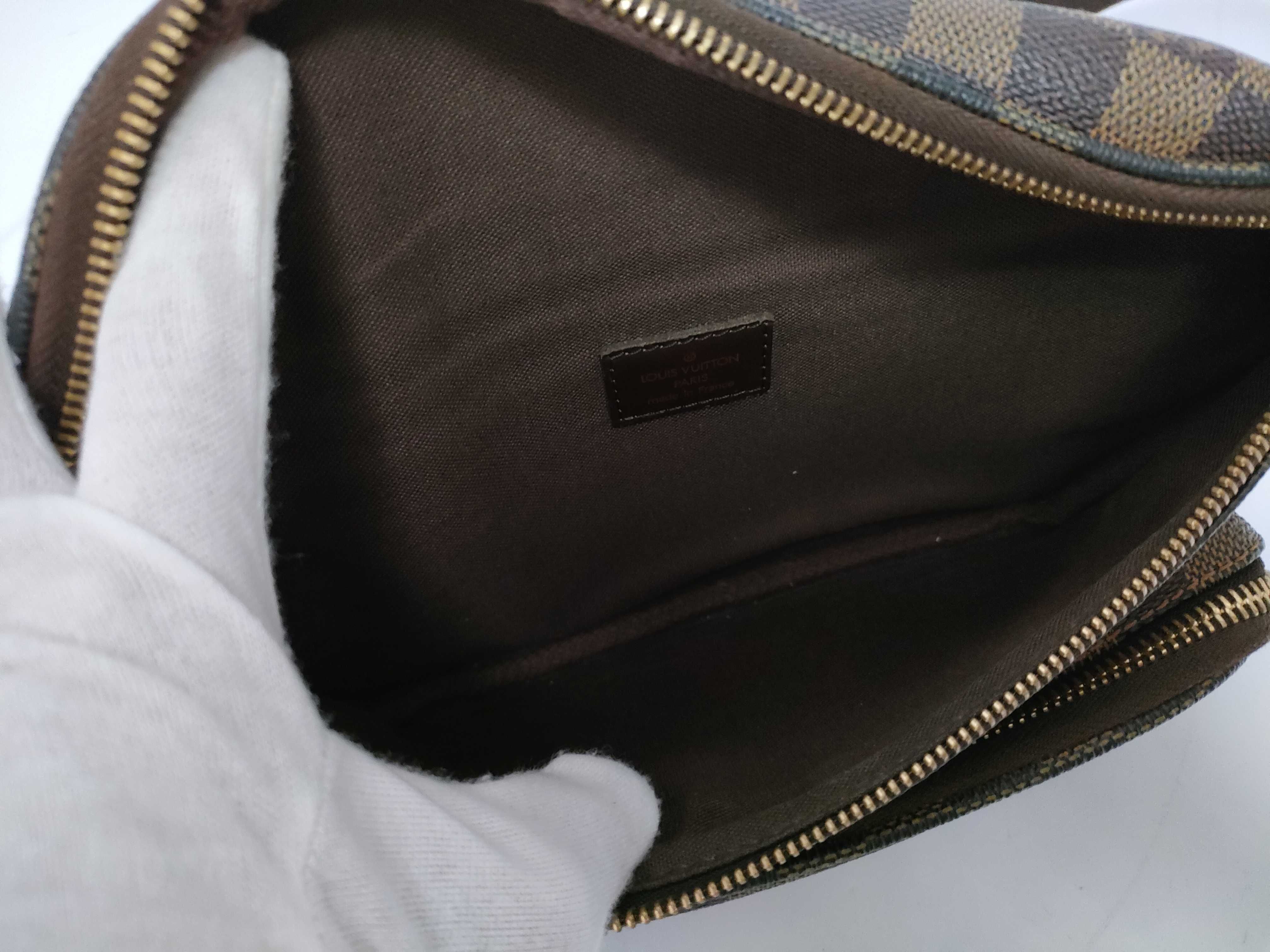 Damier Vuitton Bumbag Melville Waist Bag — view 9