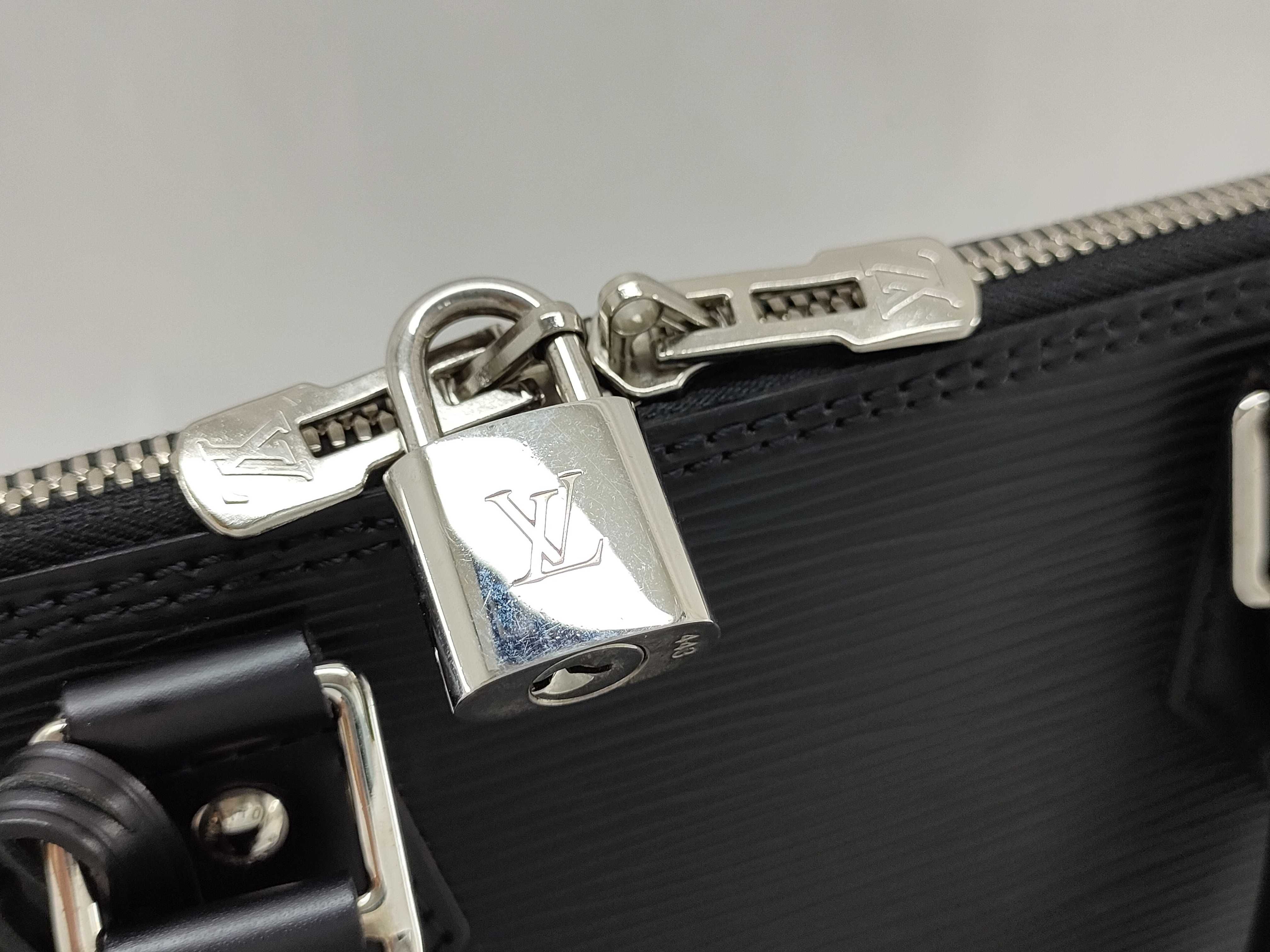 Epi Leather Alma Black Shell Bag M40302 Handbag — view 13