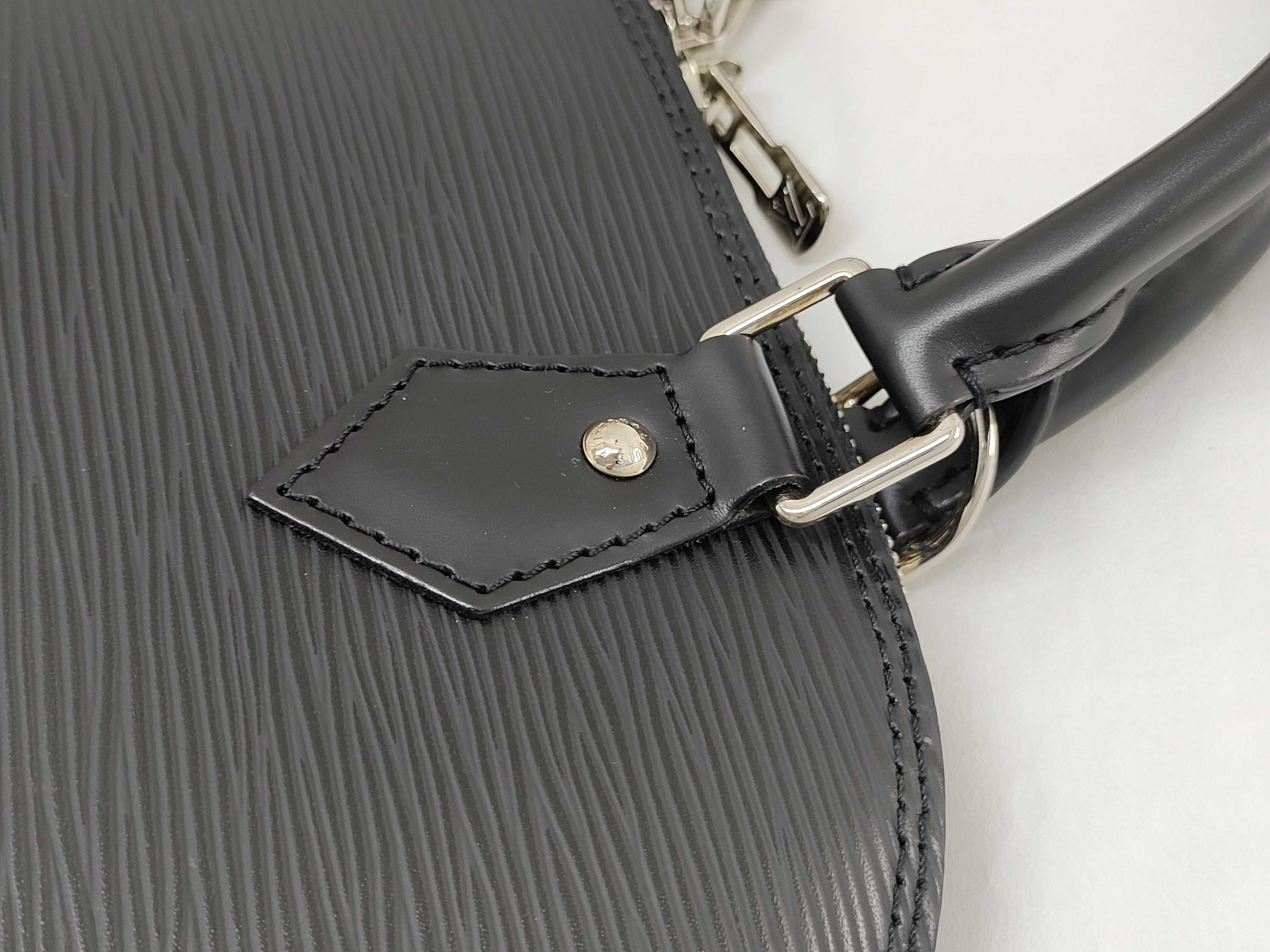 Epi Leather Alma Black Shell Bag M40302 Handbag — view 5