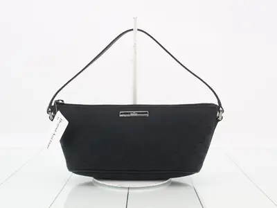 GG Canvas Accessoires Pouch