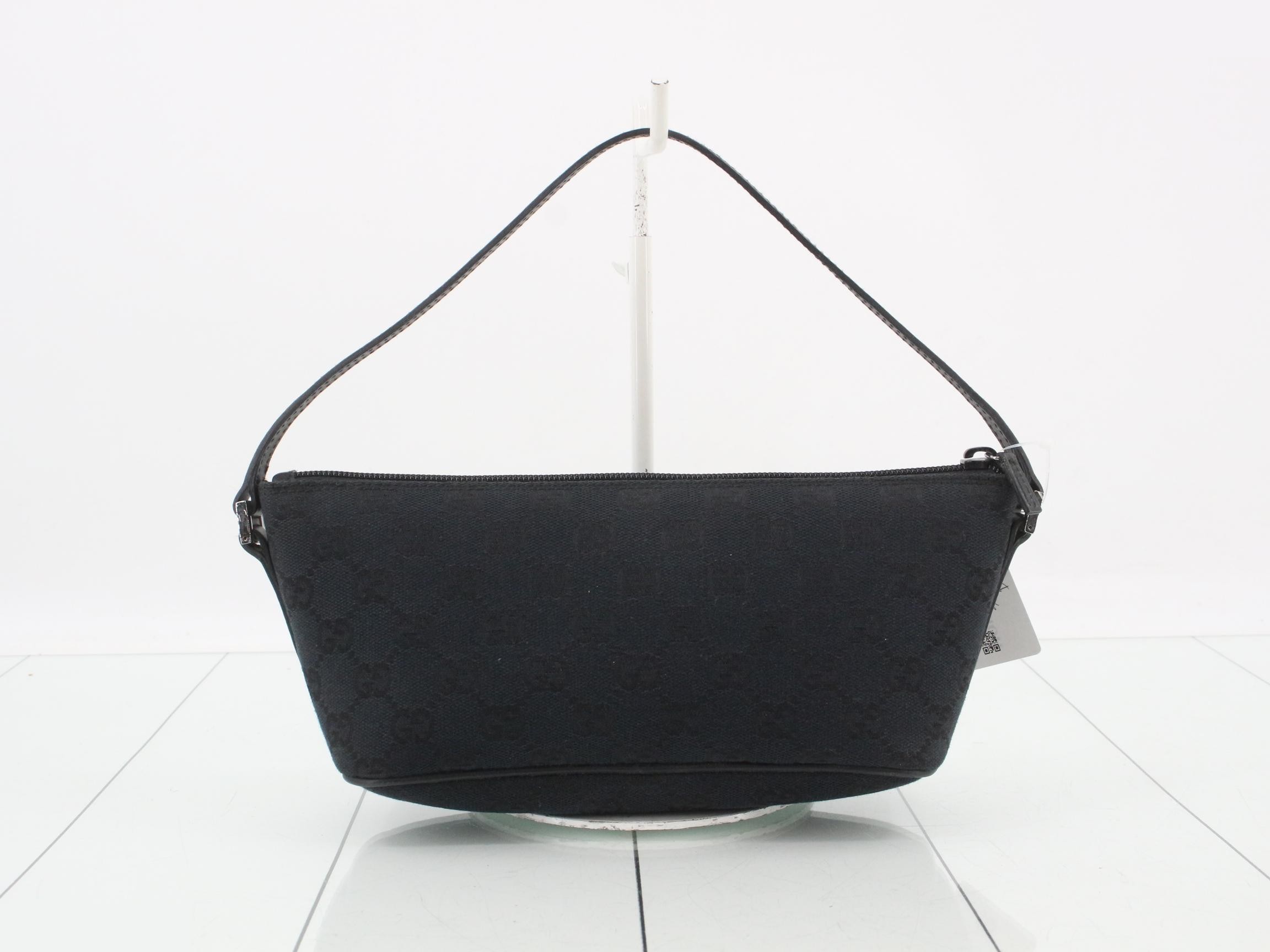 GG Canvas Accessoires Pouch — view 2