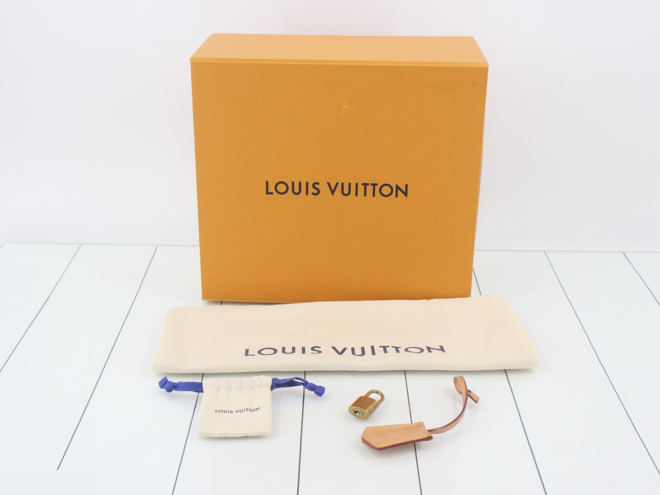 Monogram Alma BB shoulder strap, padlock, 2 keys, and clochette. — view 7