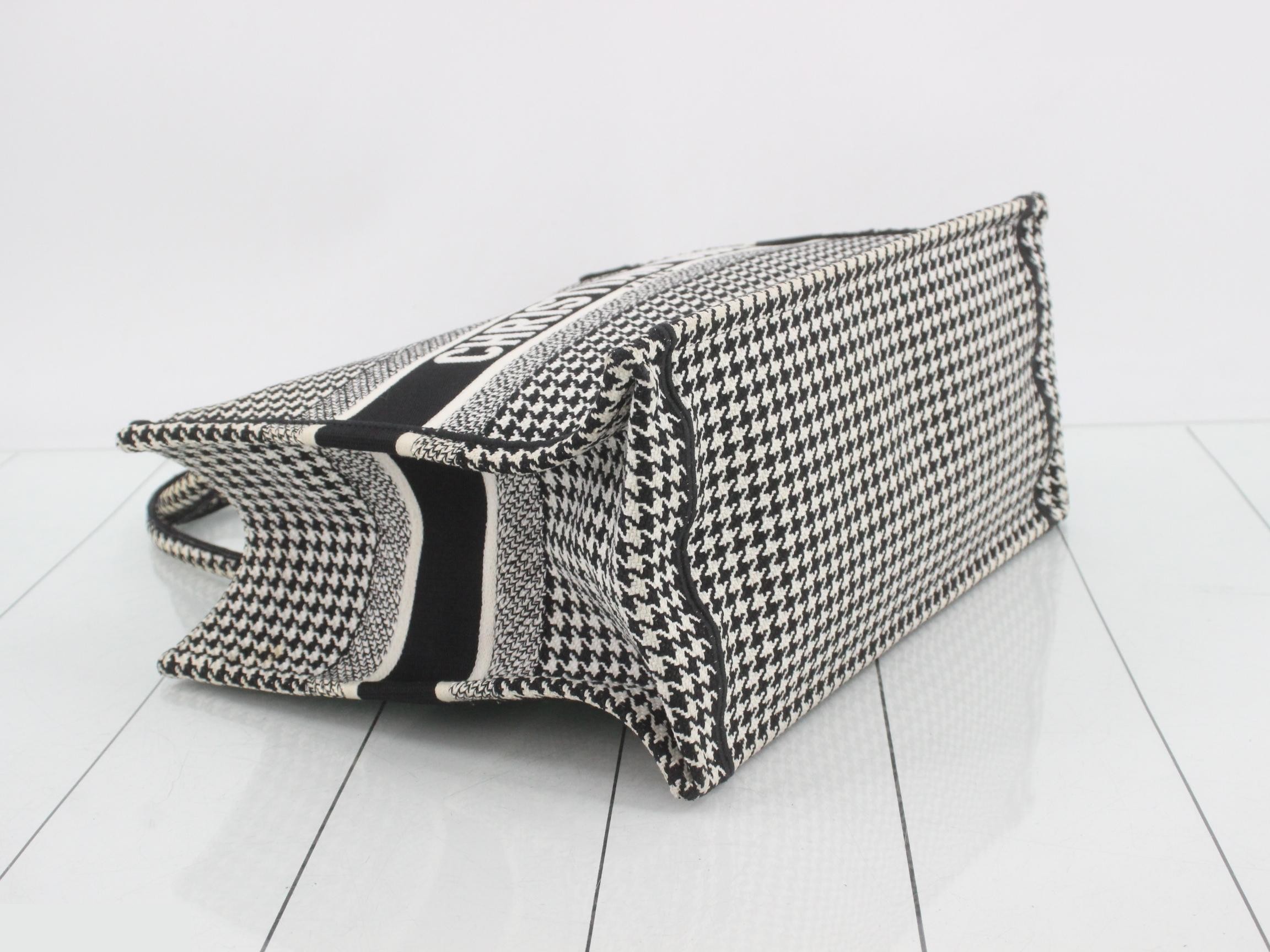 Book Tote Bag - Houndstooth Pattern — view 5