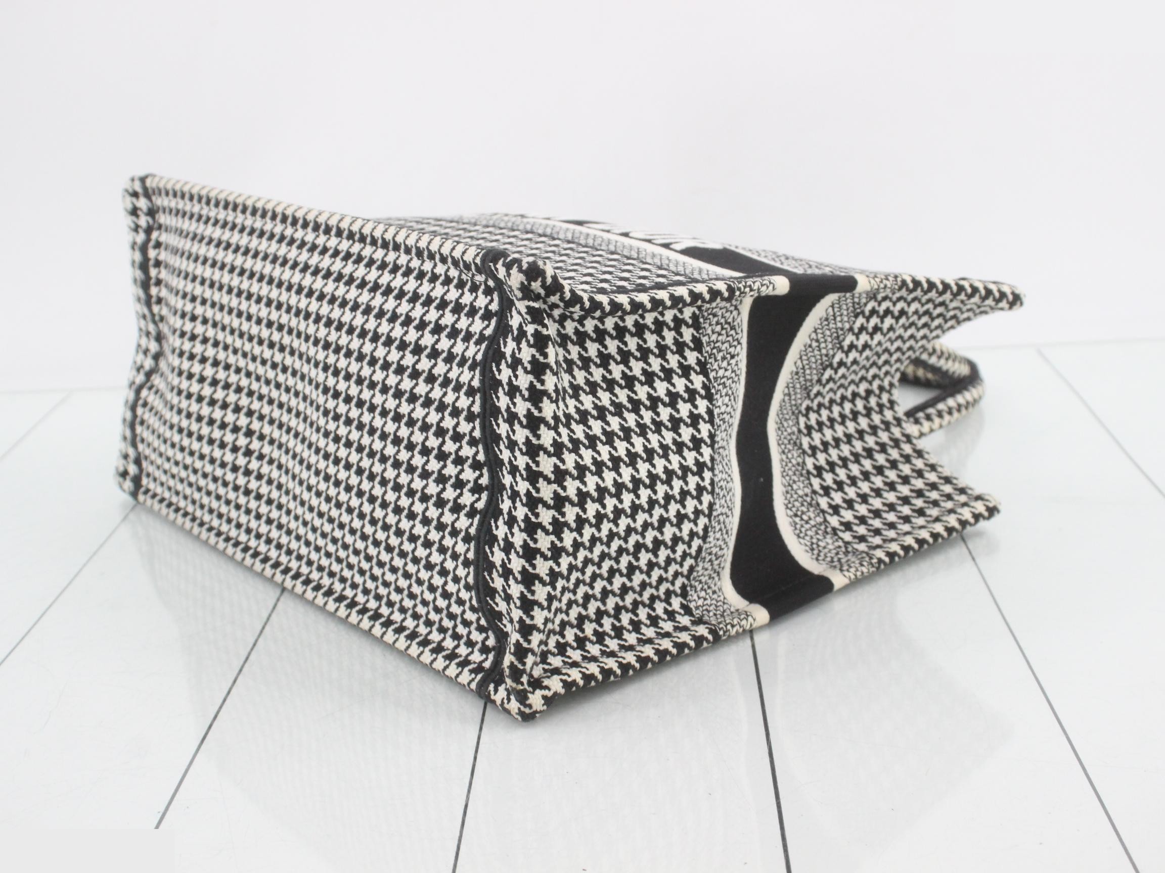 Book Tote Bag - Houndstooth Pattern — view 6