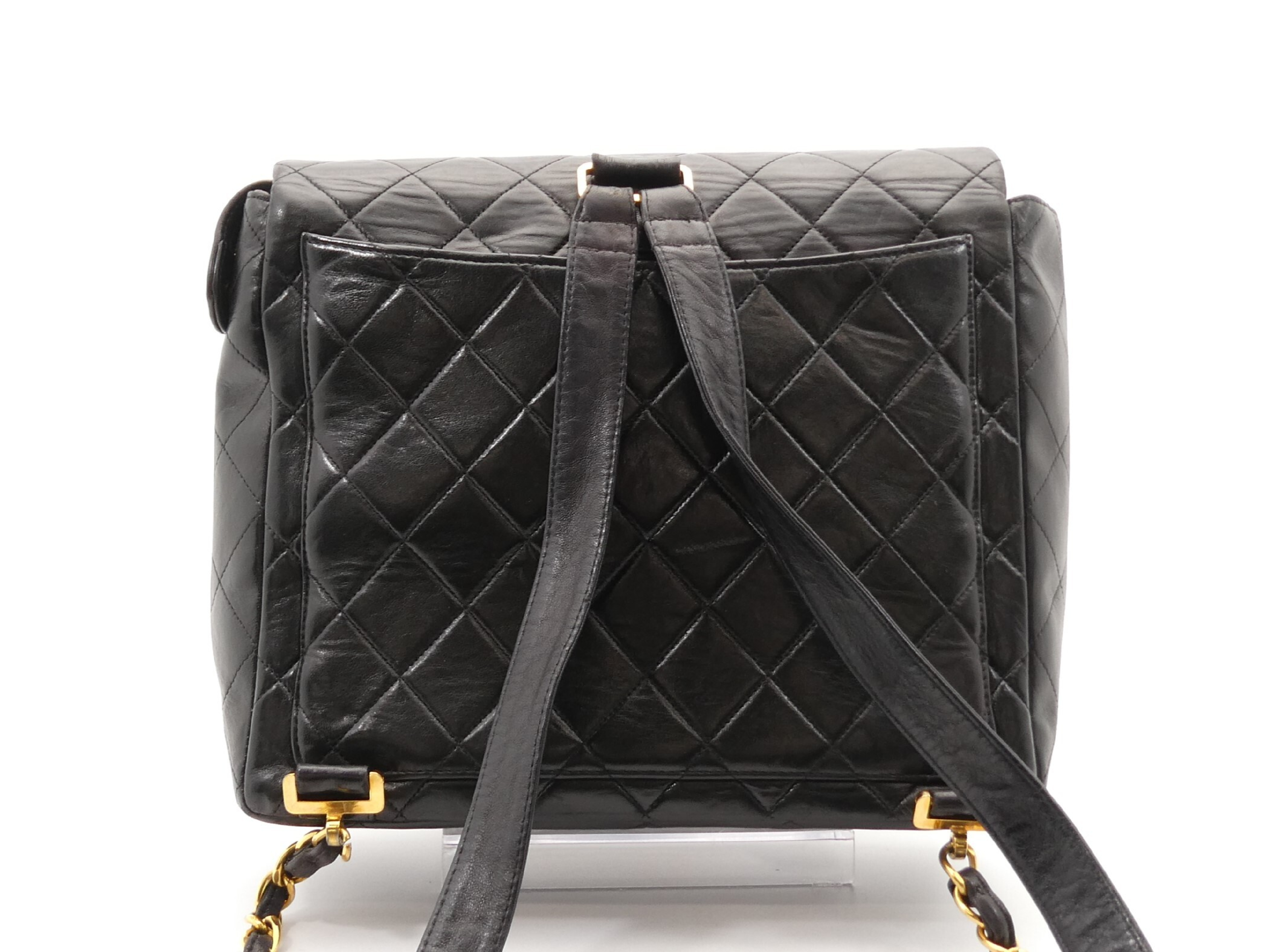 Matelassé Coco Mark Turnlock Chain Backpack — view 2