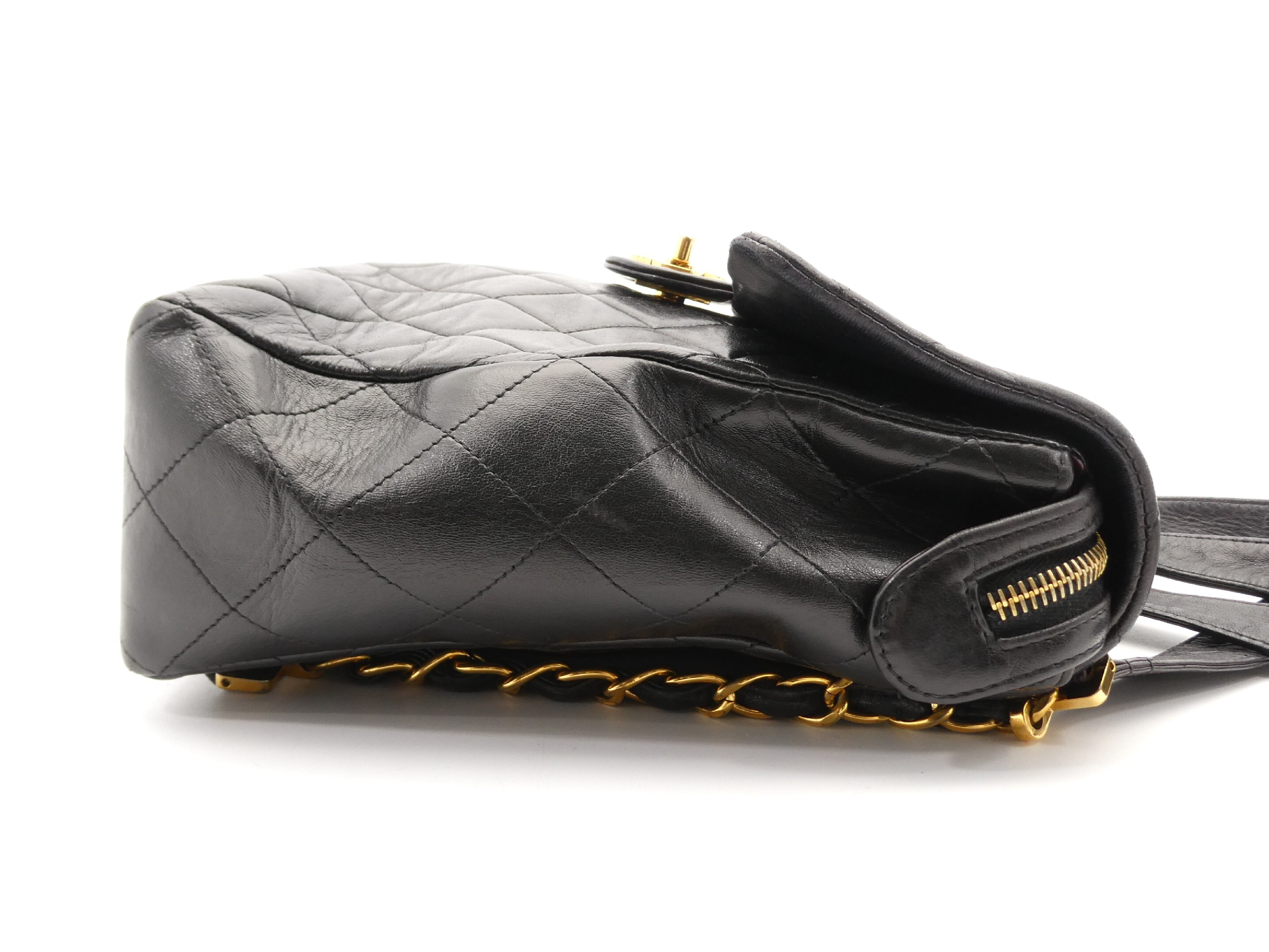 Matelassé Coco Mark Turnlock Chain Backpack — view 4