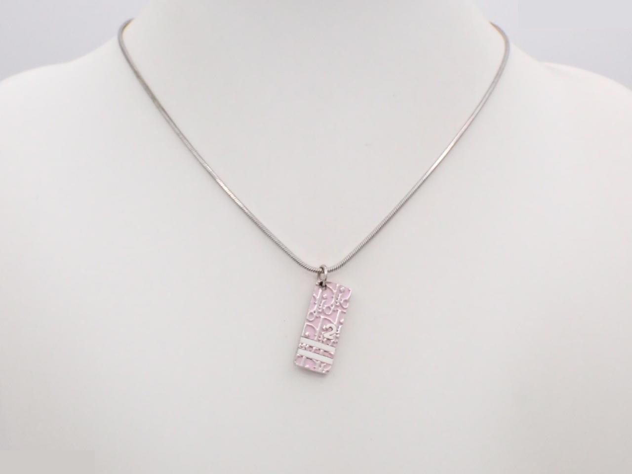 Trotter (precious metal) necklace pendant, chain approximately 44 cm — view 3