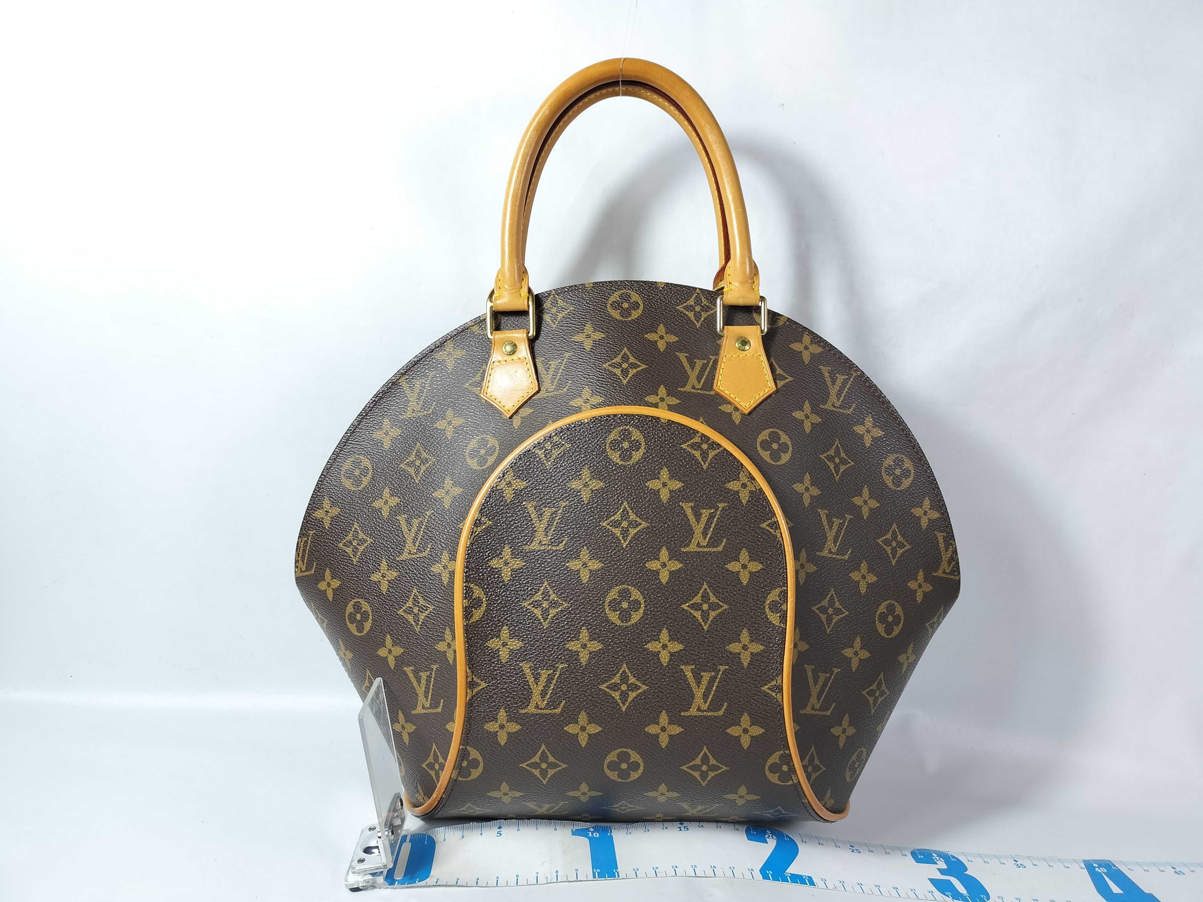 Monogram LV Ellipse MM AS0918 Handbag — view 2