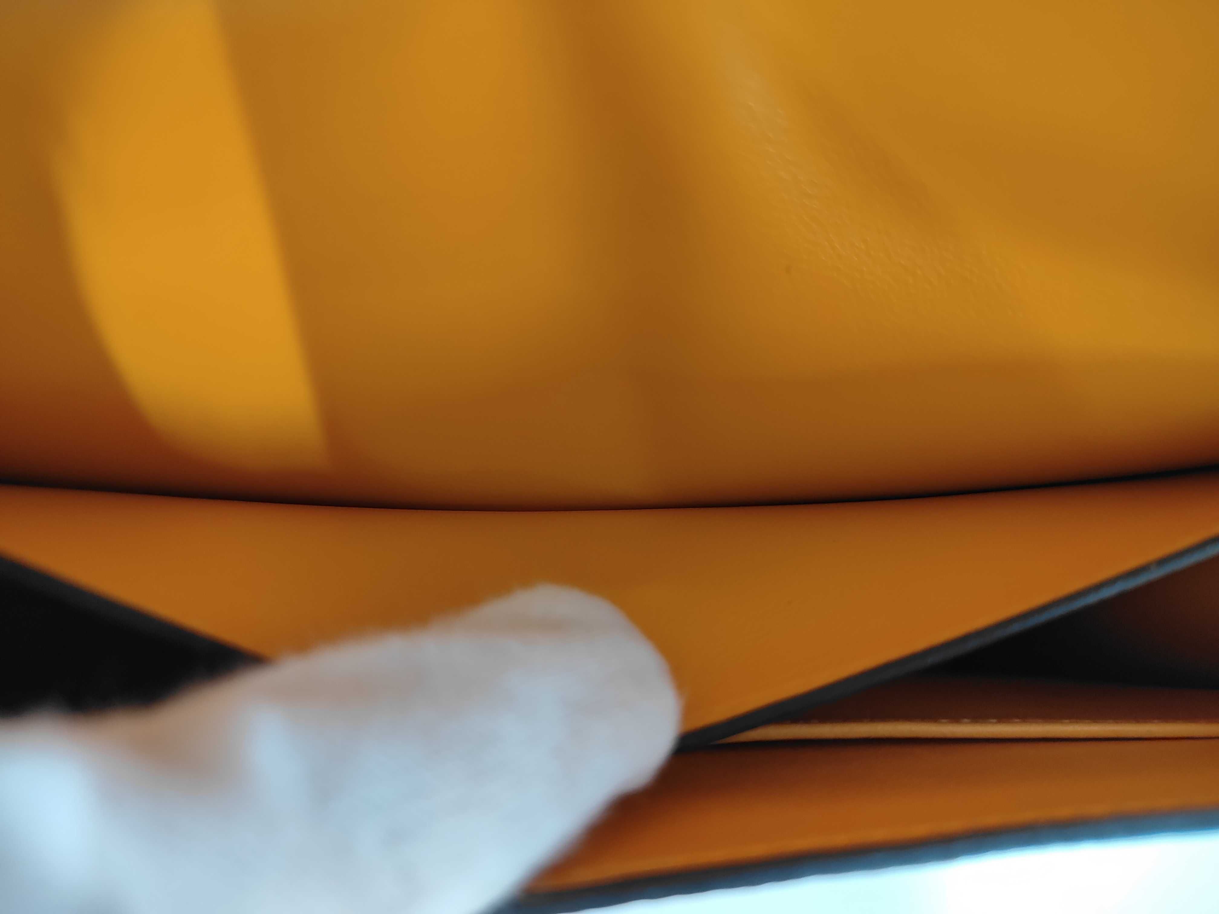 Veroux 23 Jaune Ambre Epsom Silver Shoulder Bag (A stamp) — view 12