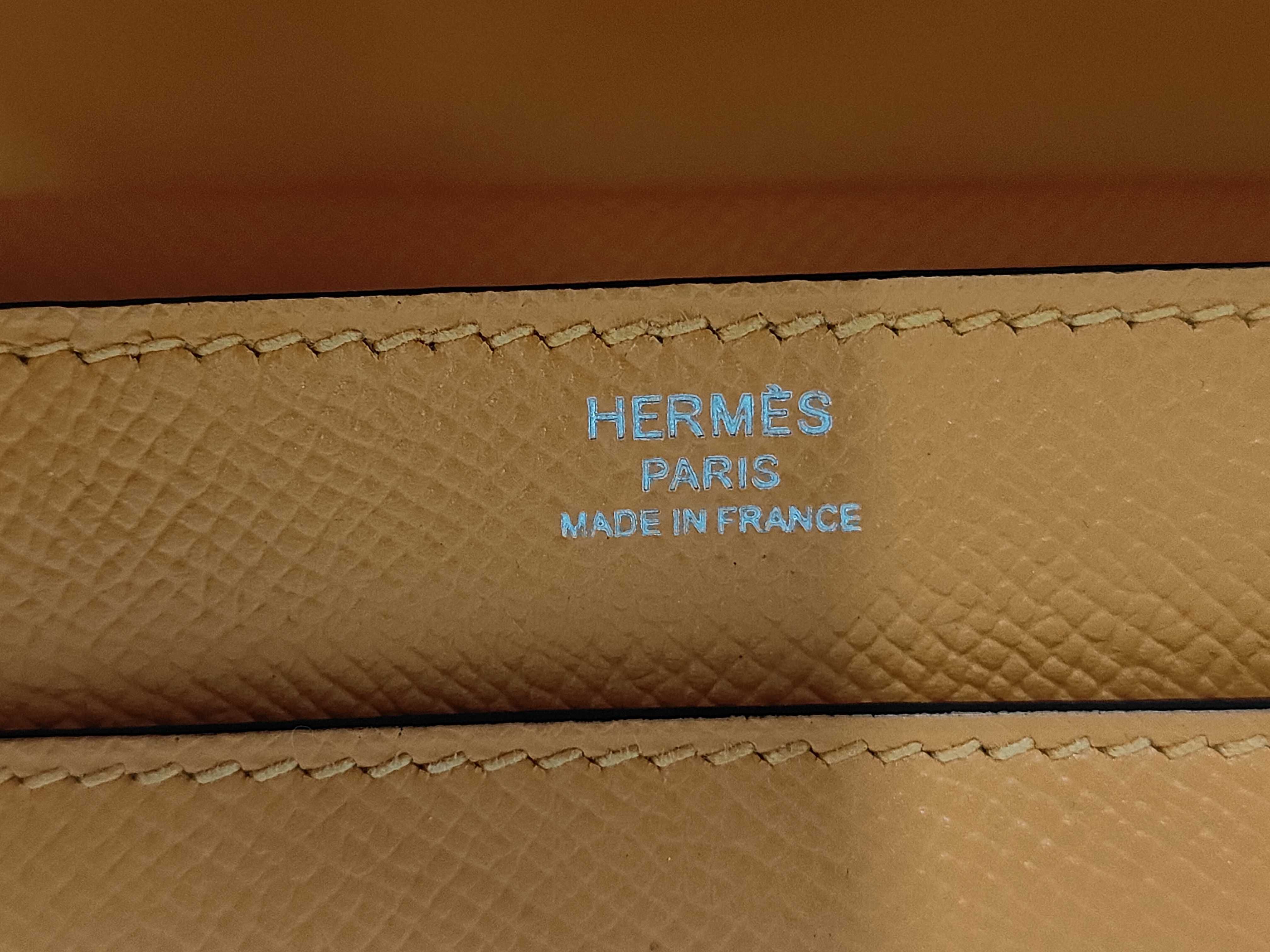 Veroux 23 Jaune Ambre Epsom Silver Shoulder Bag (A stamp) — view 13