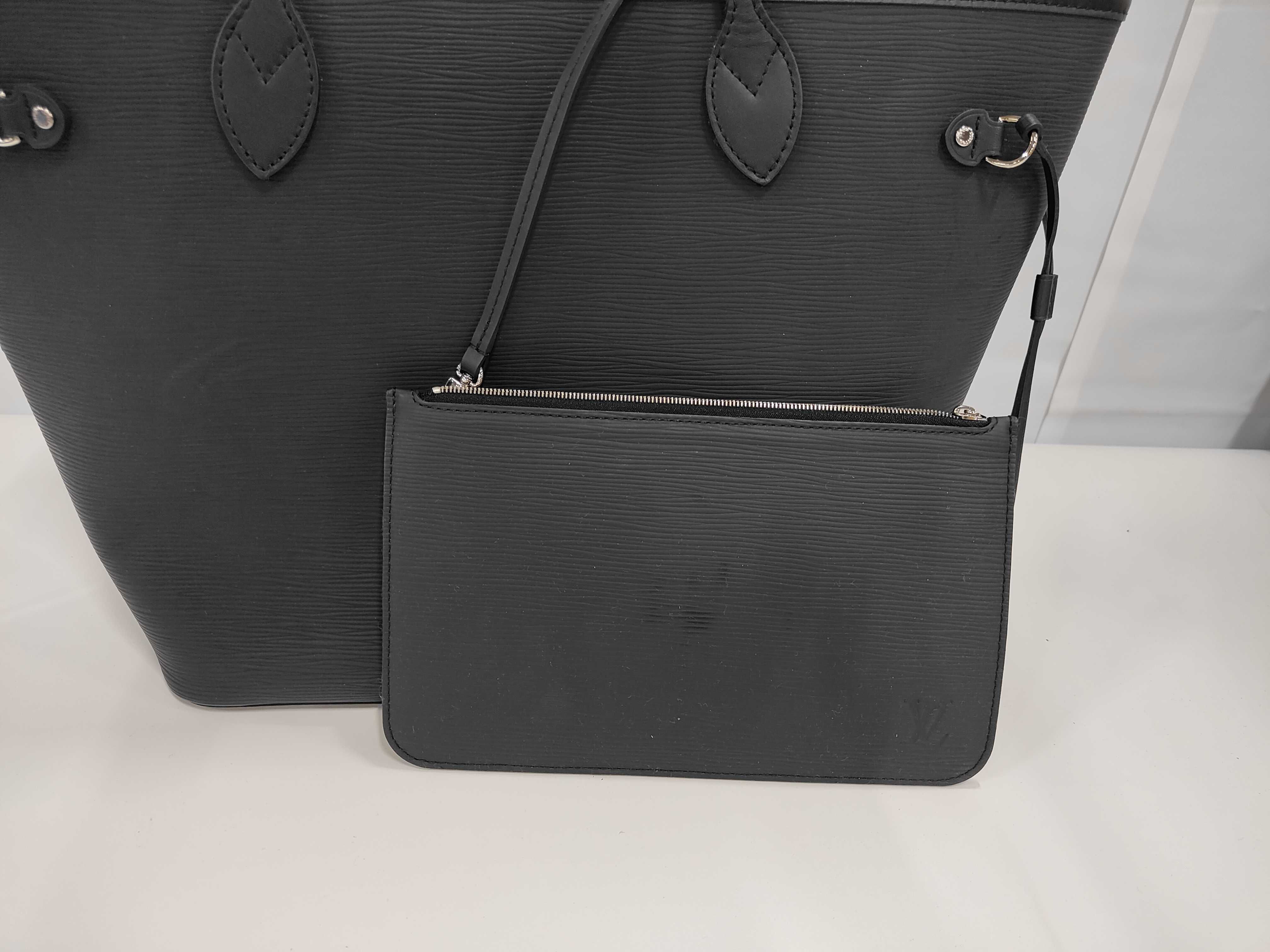 Epi Neverfull MM Tote Bag — view 10