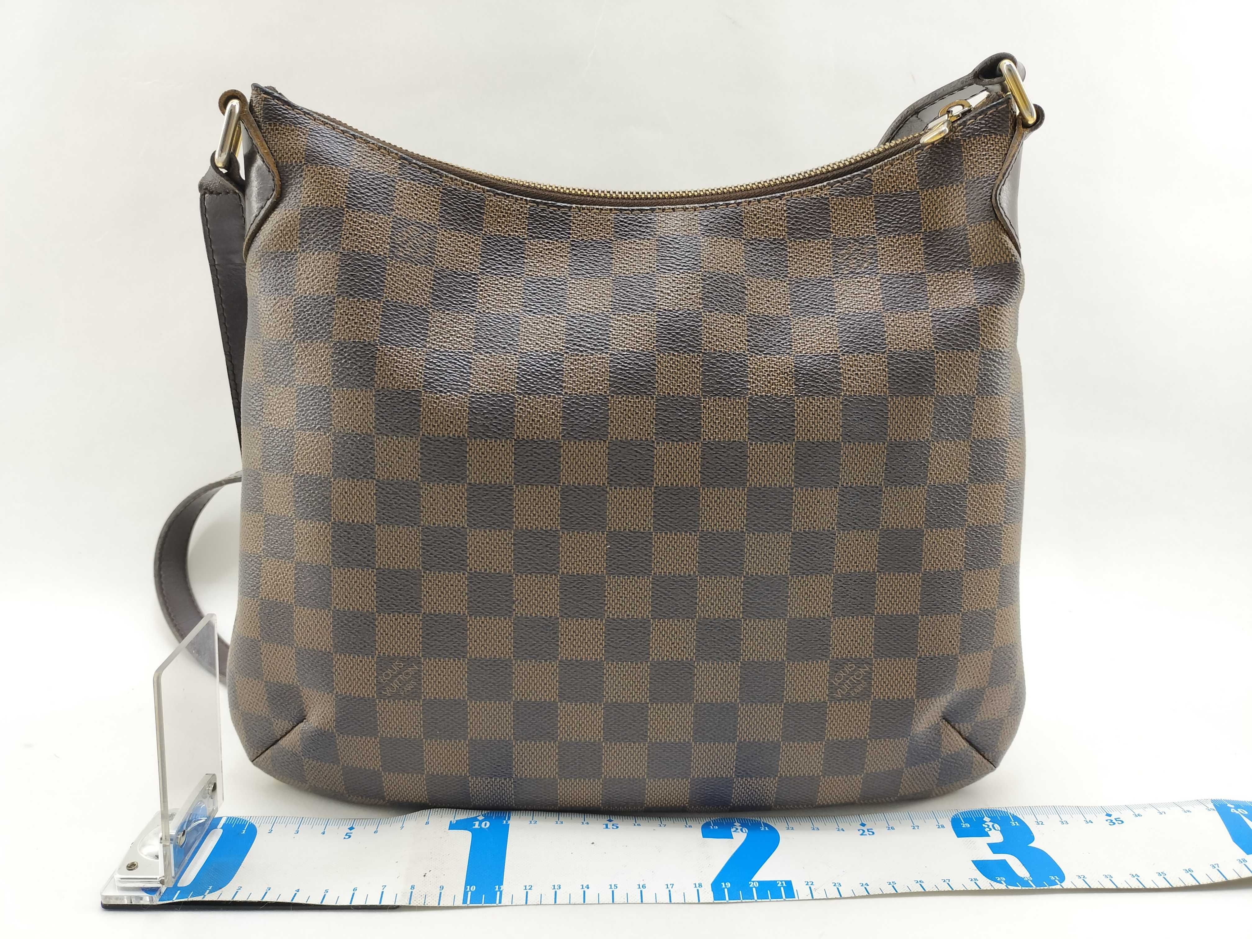 Damier Bloomsbury PM Shoulder Bag — view 2