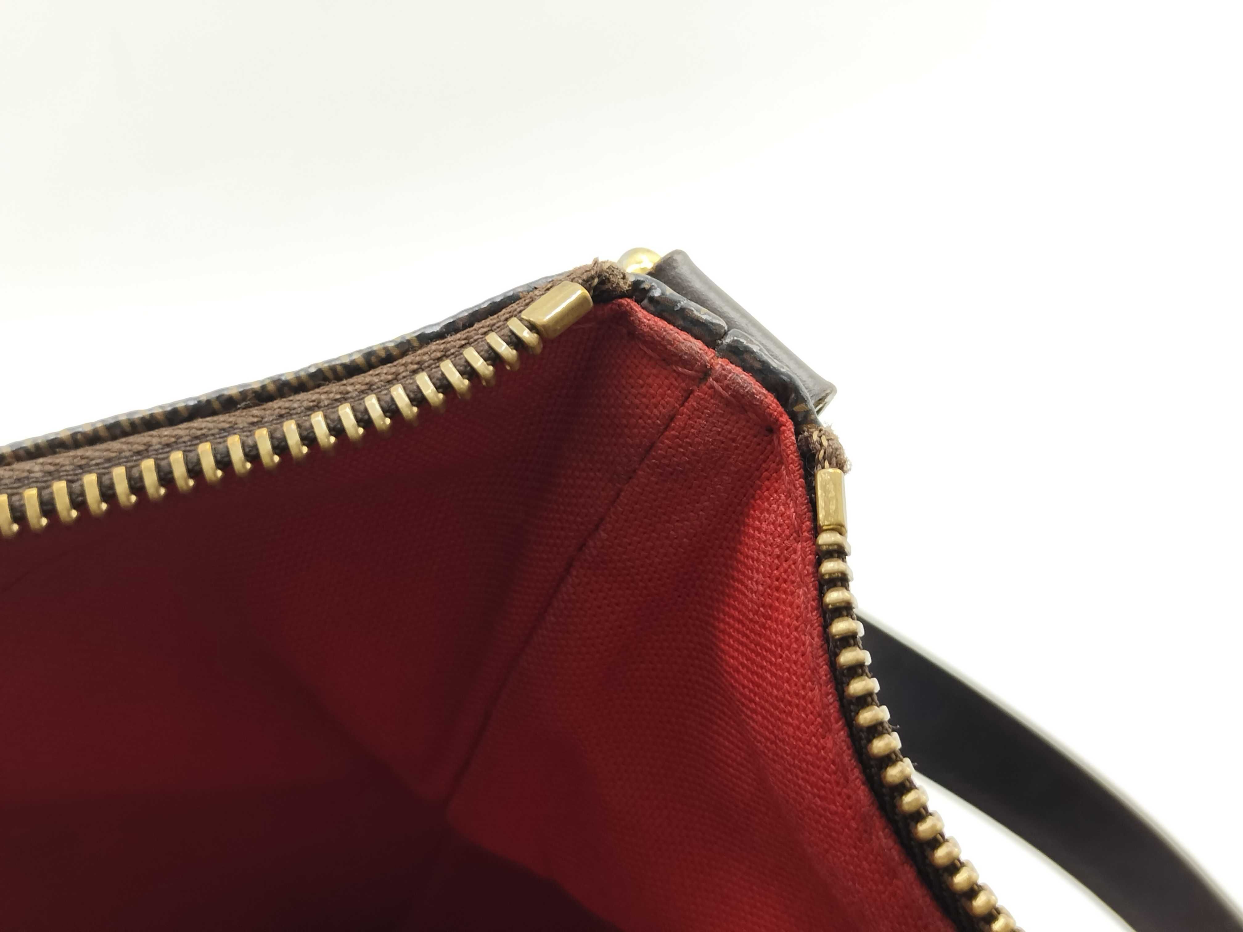 Damier Bloomsbury PM Shoulder Bag — view 12