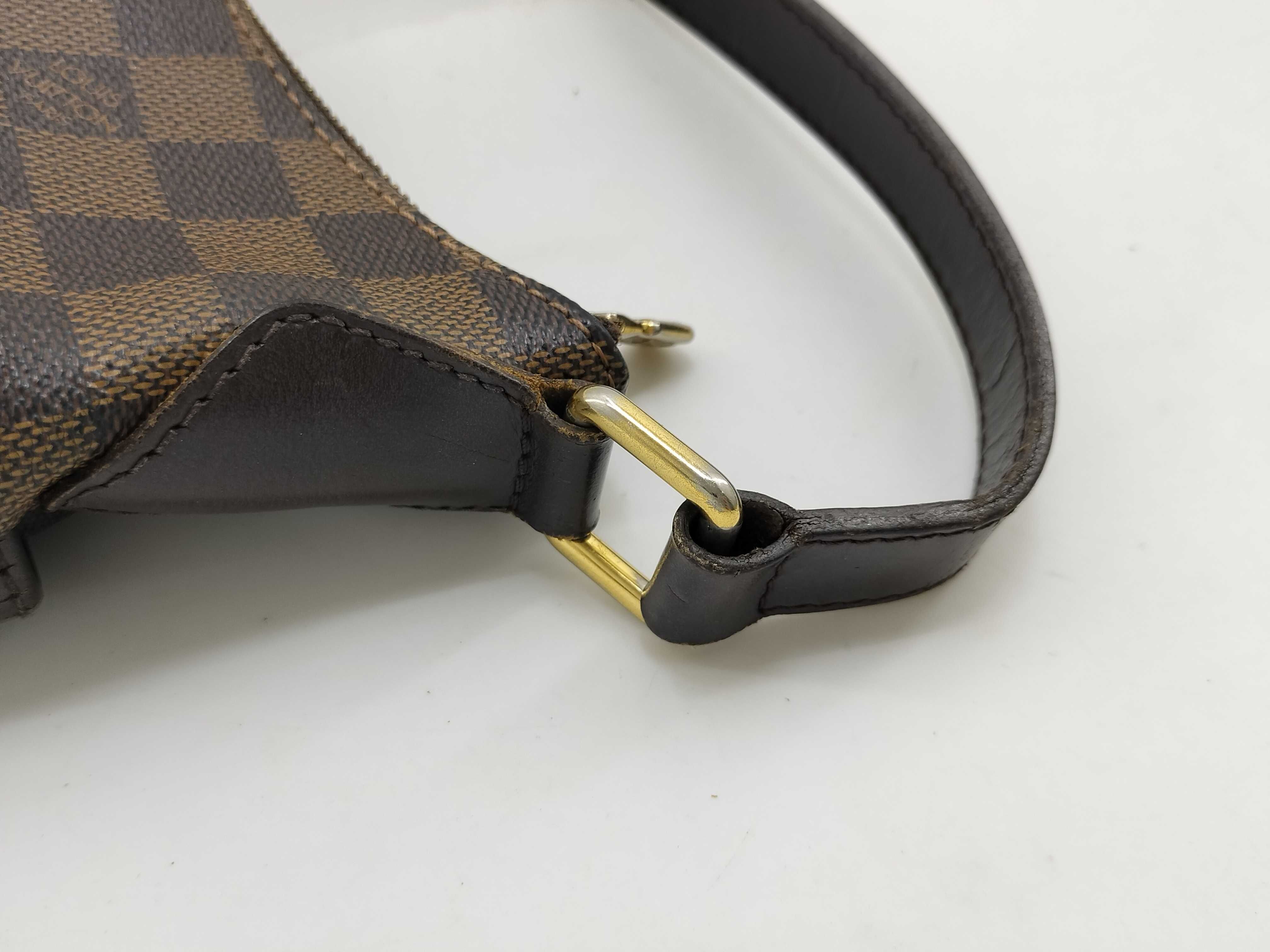 Damier Bloomsbury PM Shoulder Bag — view 6
