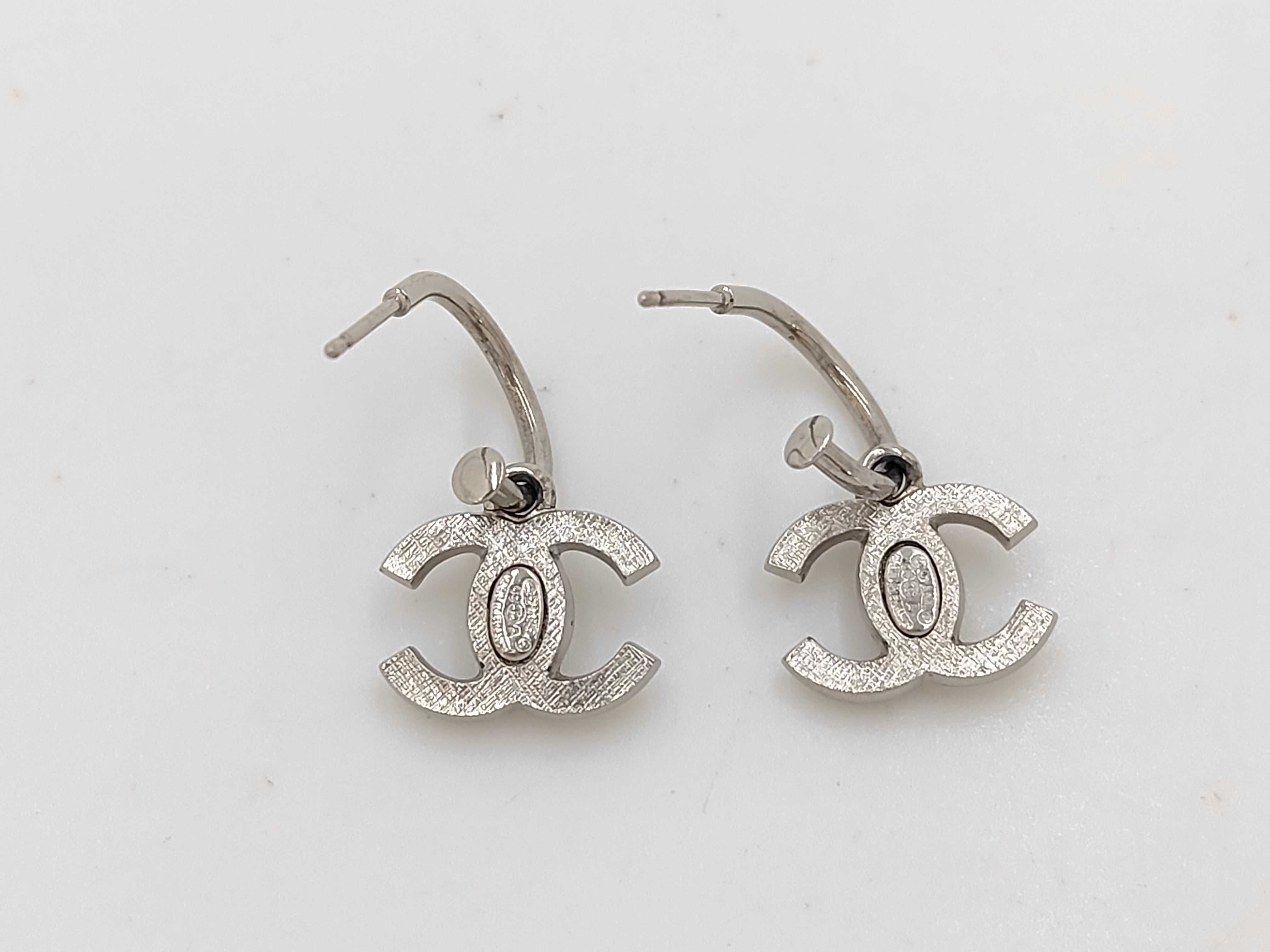 hoop earrings, Coco Mark, silver, 09A. — view 2