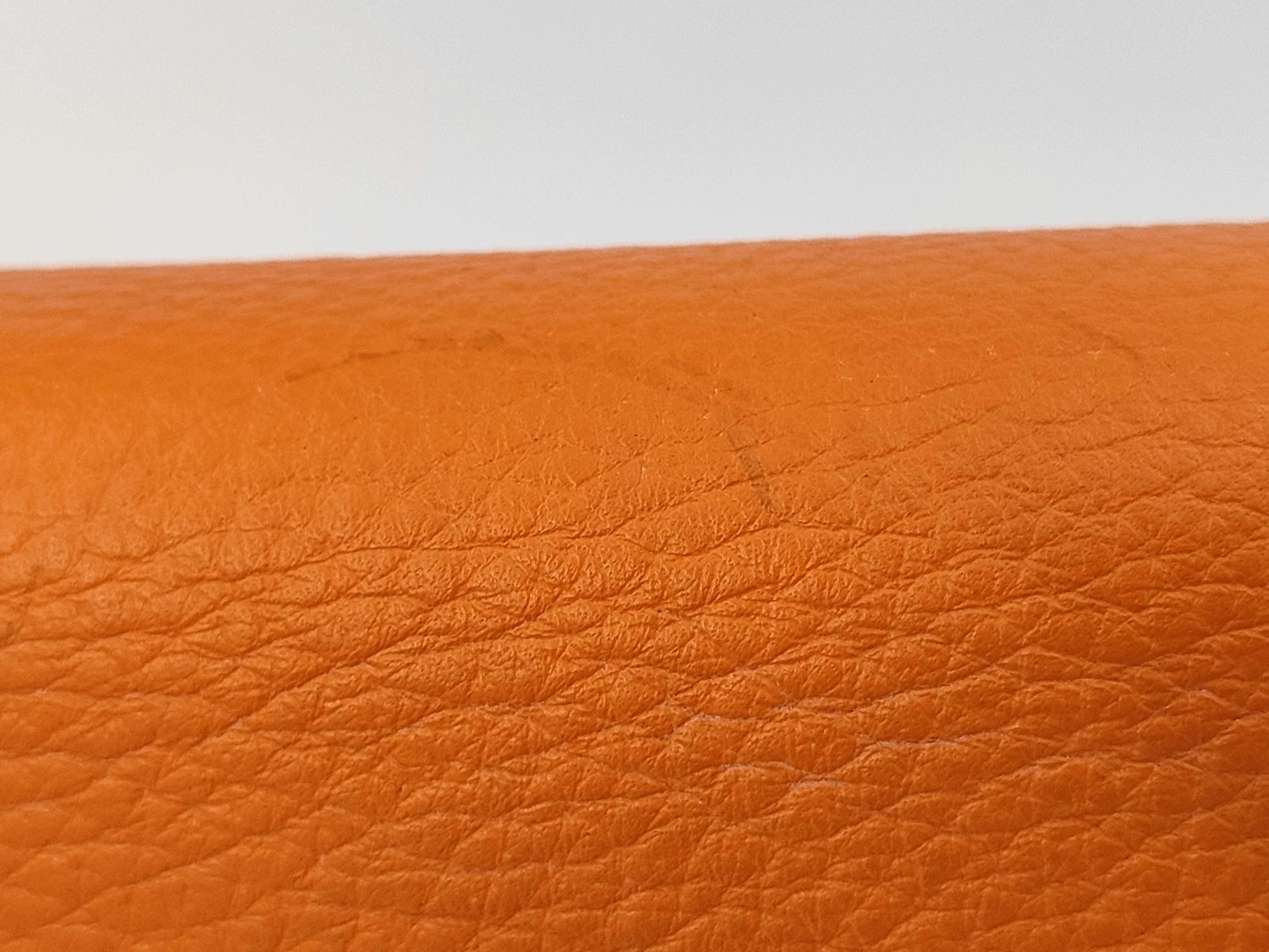 Kelly 32 Orange Gold Hardware G Stamp Handbag — view 4