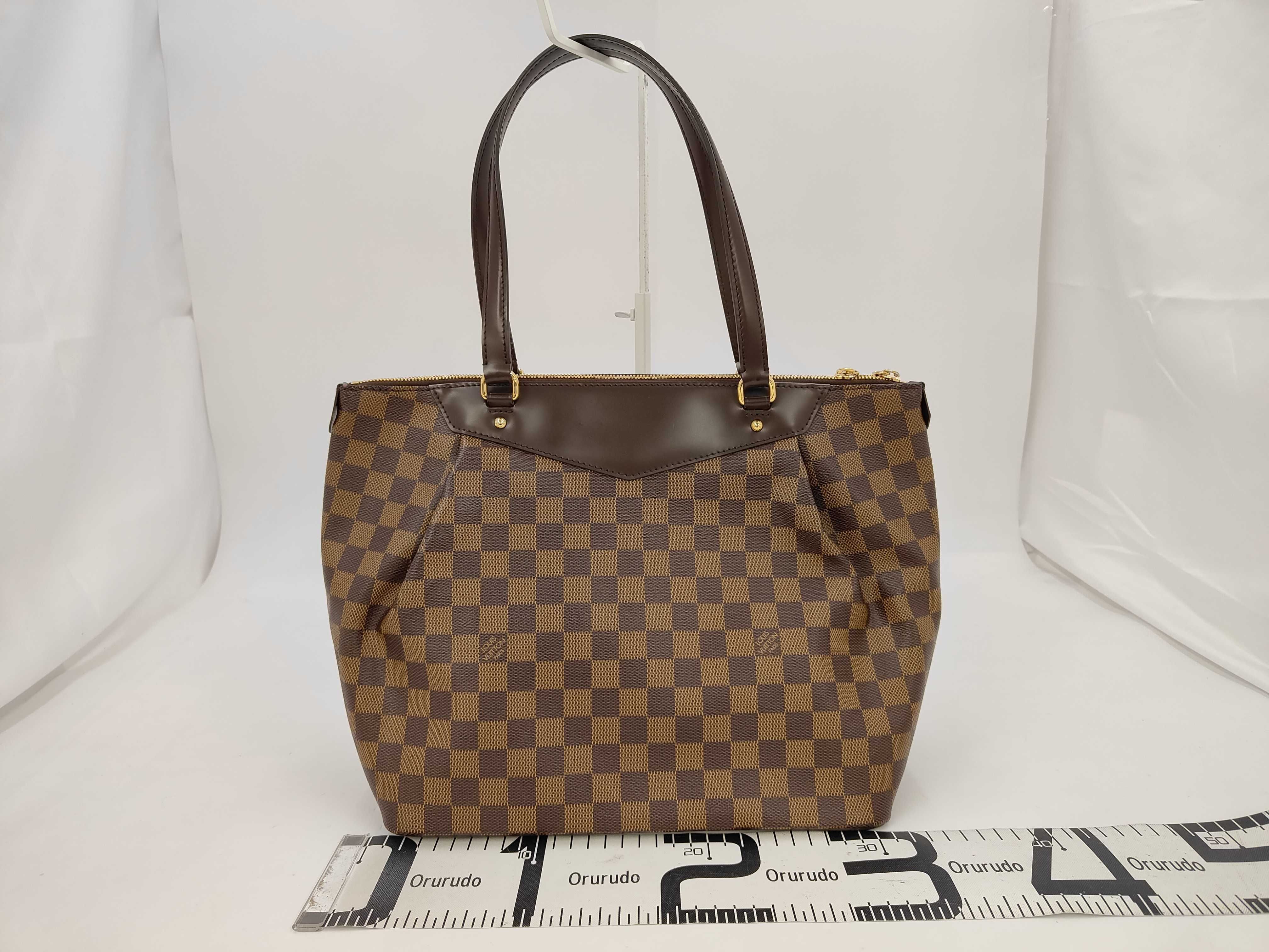 Damier — view 2