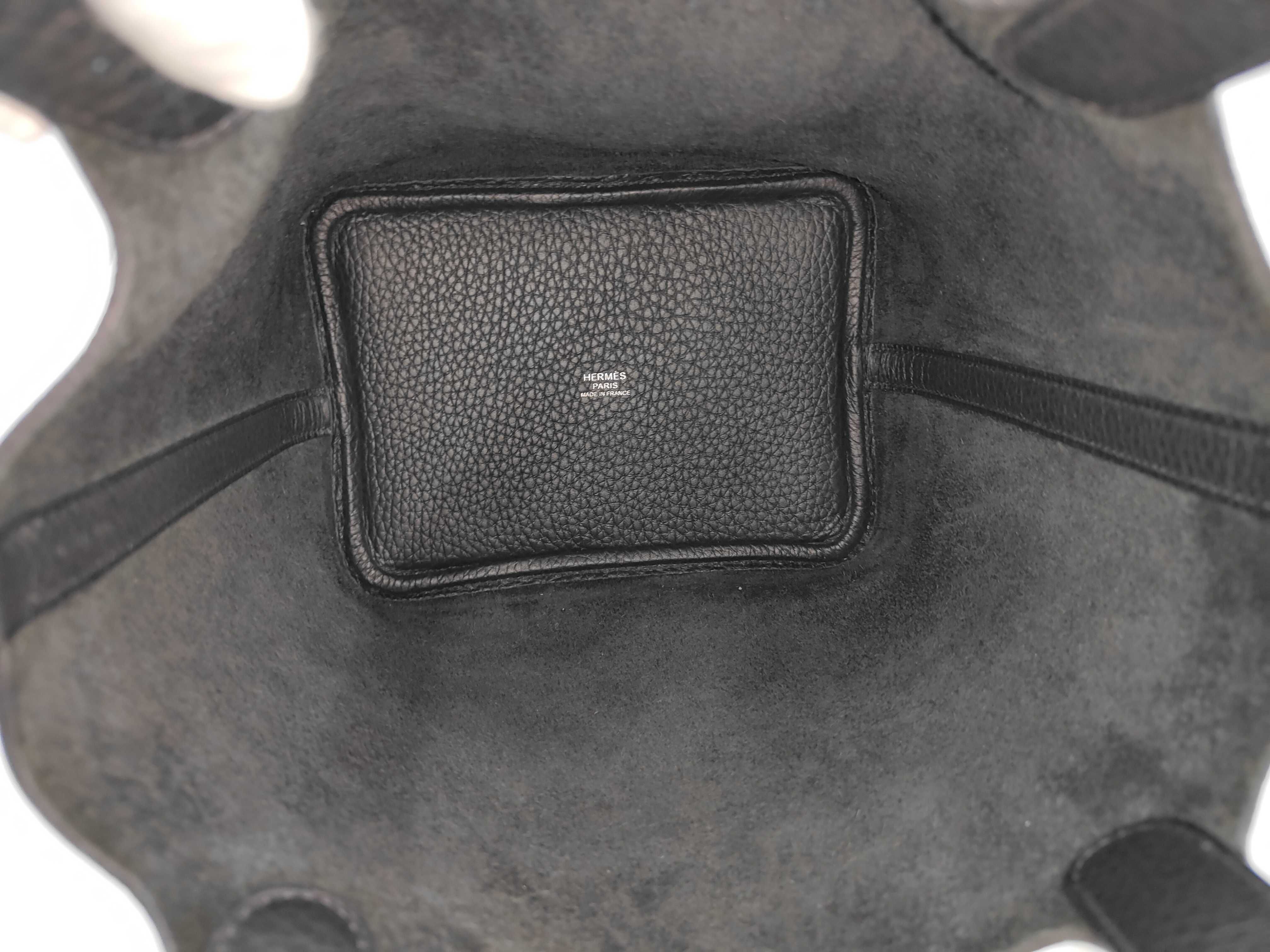Picotin Lock 18 Black Taurillon Clemence Leather Silver Hardware G Stamp Handbag — view 8