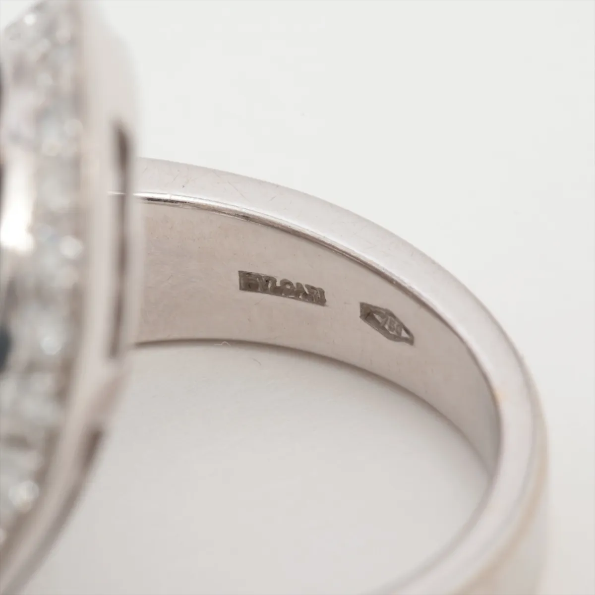 Astrale Cerchi diamond ring, 750 (WG), 9.3g. Stone has — view 4