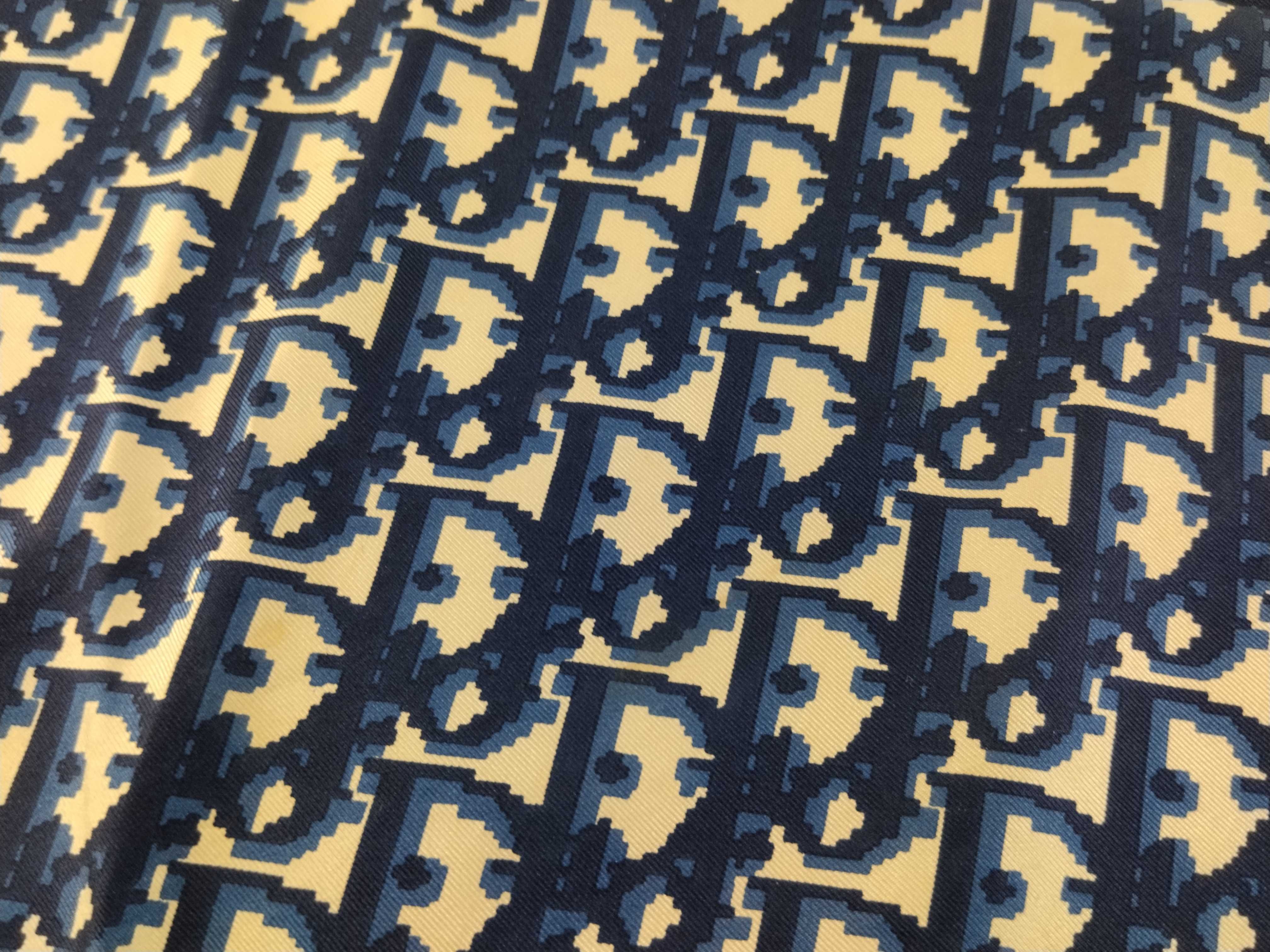 Christian / Scarf / Silk Other Accessories — view 11