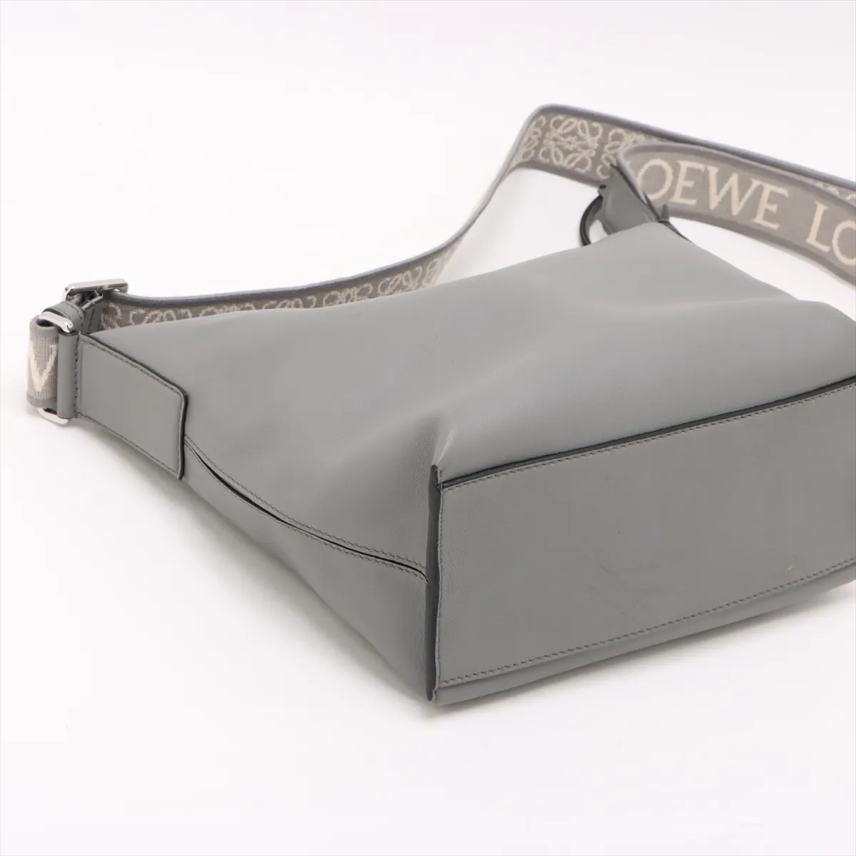 Cubby Crossbody Bag Small Leather Shoulder Bag Gray — view 4