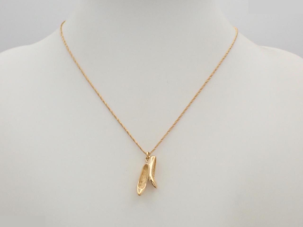 Other lines: Precious metals, necklaces, pendants — view 3