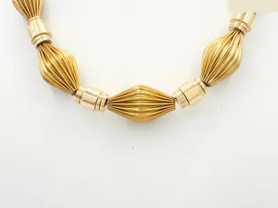 Other lines: Precious metals, necklaces, pendants