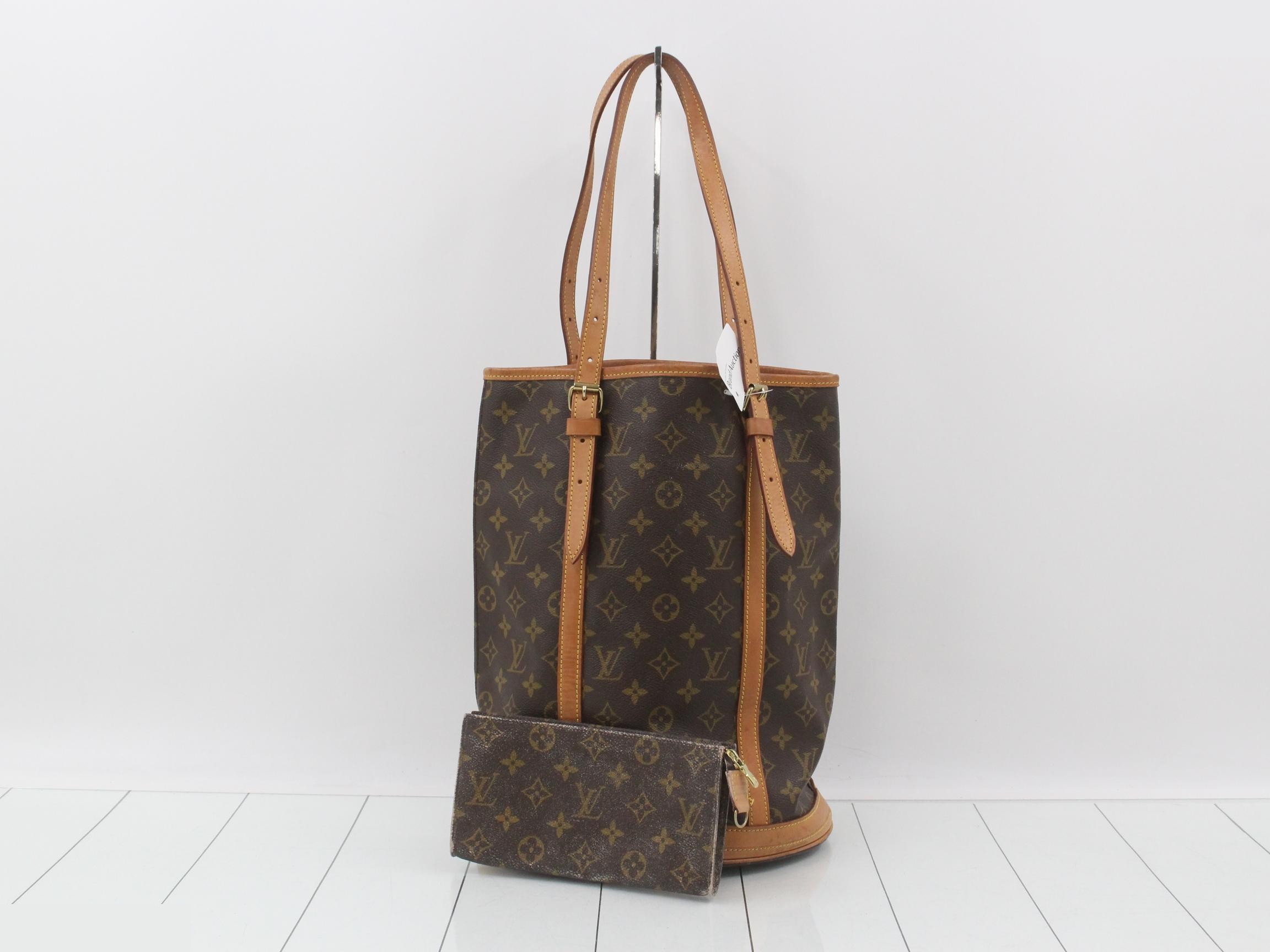 Bucket GM Tote Bag