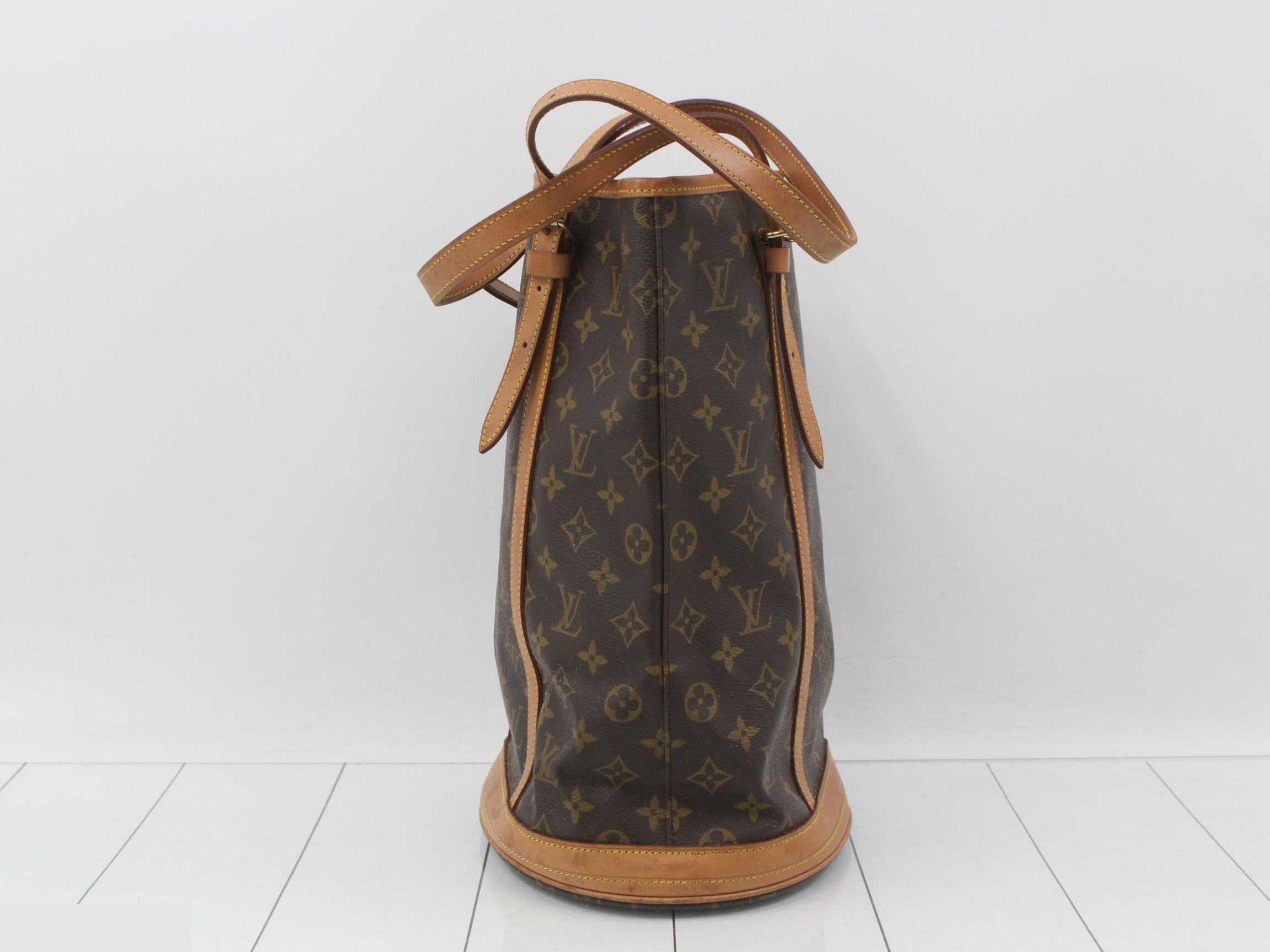 Bucket GM Tote Bag — view 4