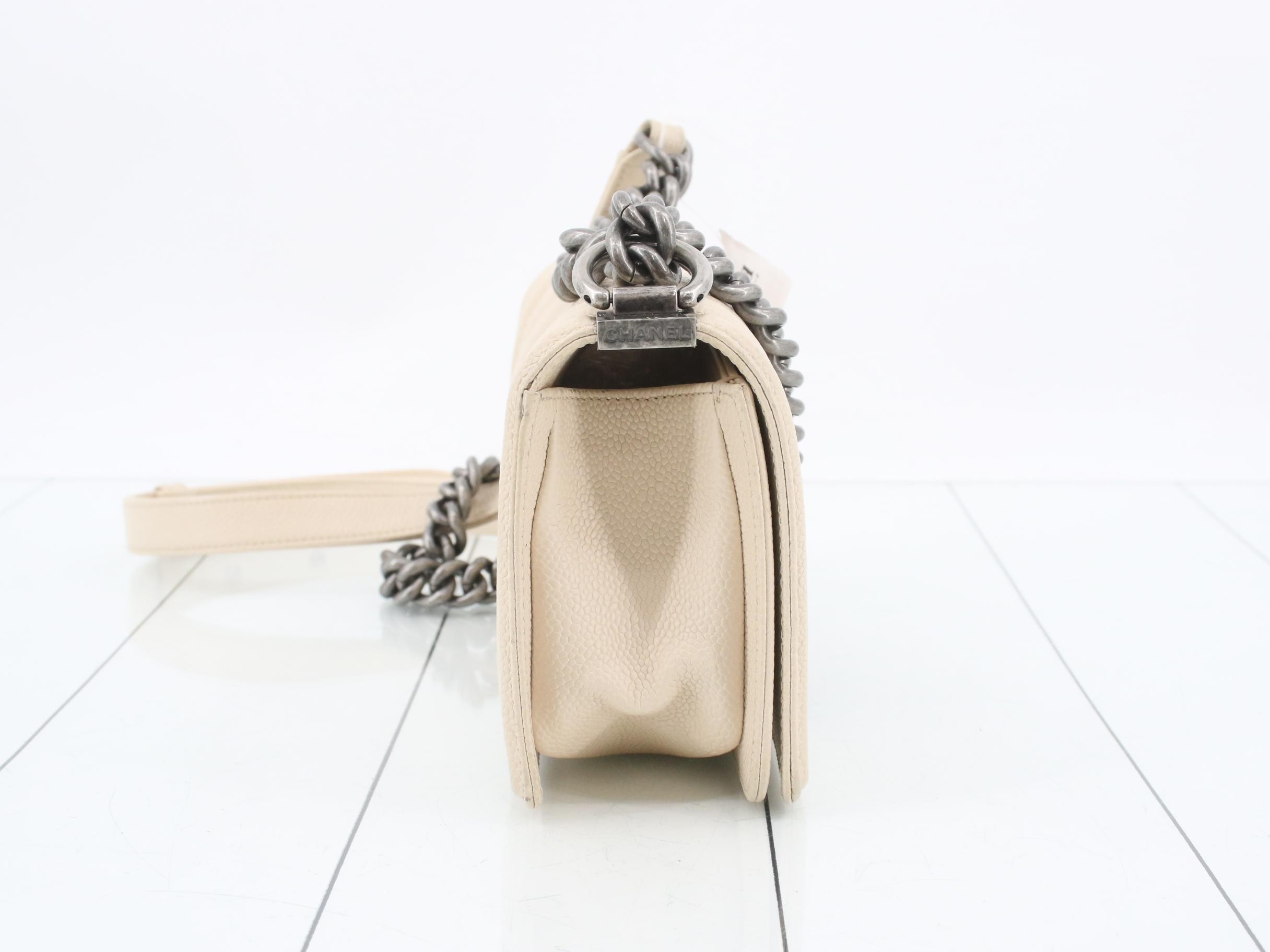 Boy Chanel V-stitch caviar leather chain shoulder bag — view 4
