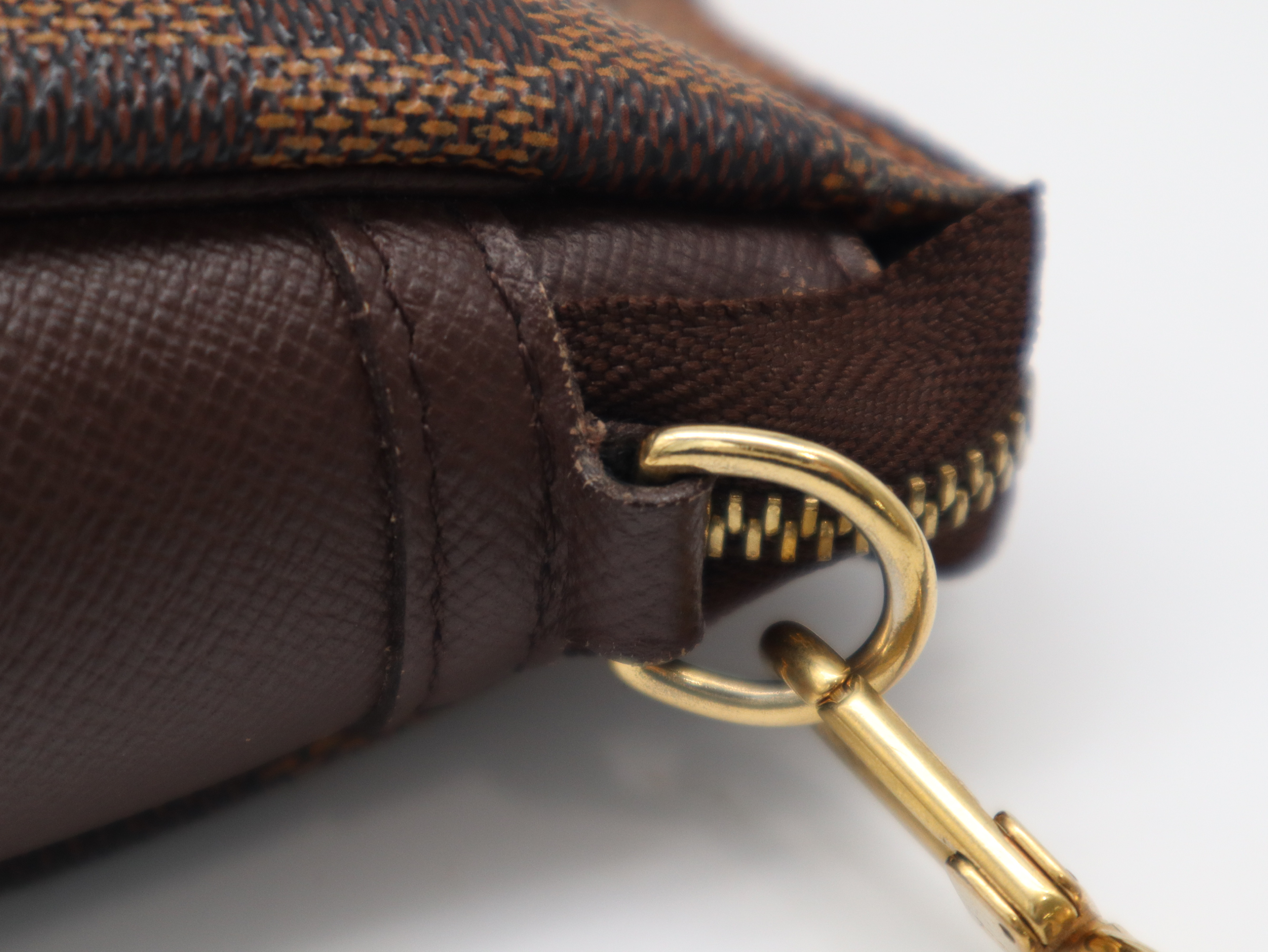 N51982 Damier Trousse Makeup Pouch — view 7