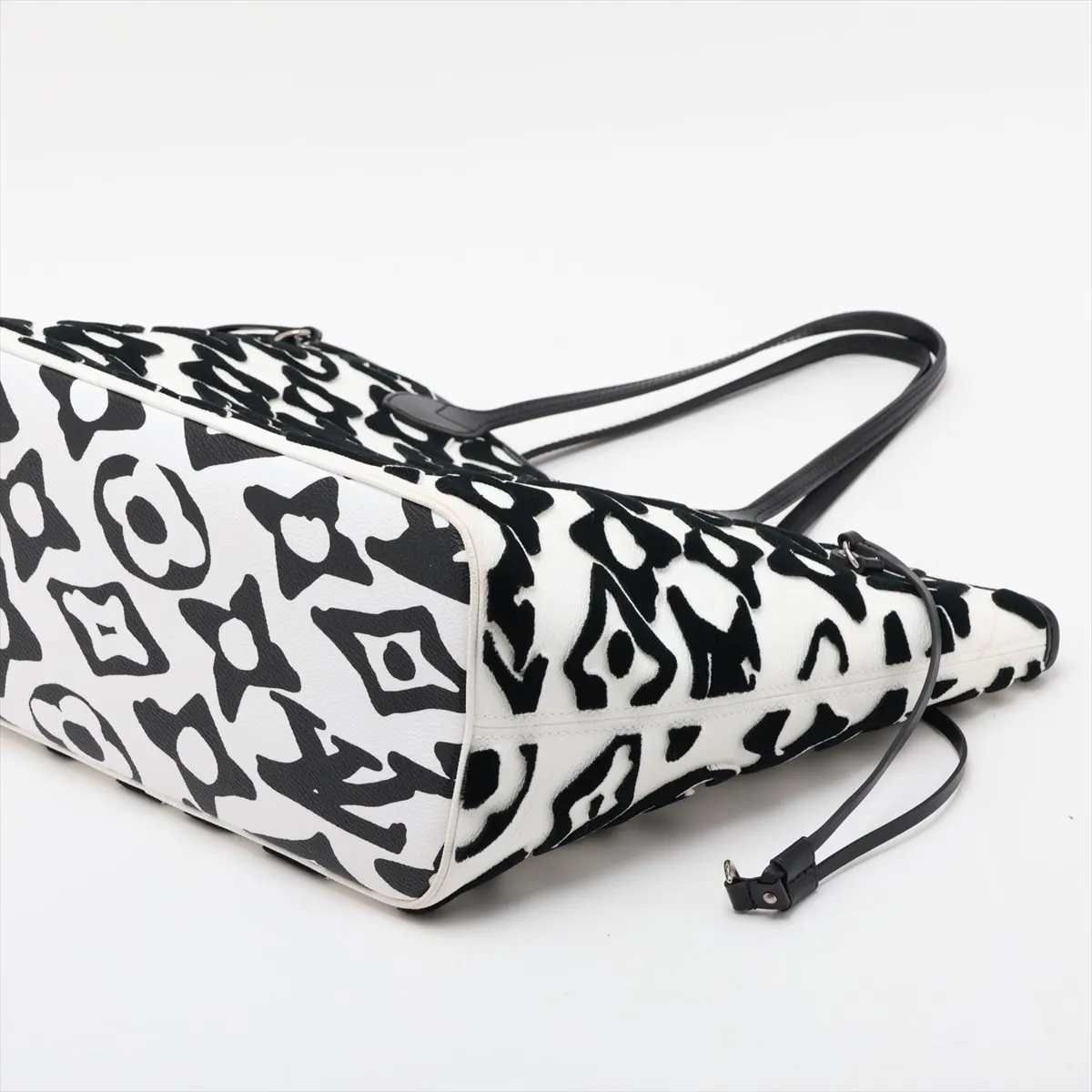 Urs Fischer Neverfull MM M45564 White (RFID detected) — view 3