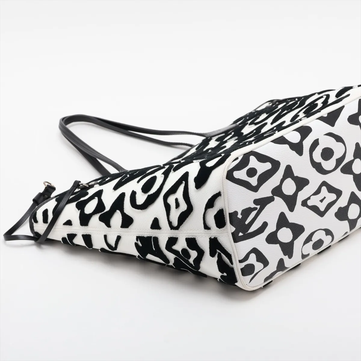 Urs Fischer Neverfull MM M45564 White (RFID detected) — view 4