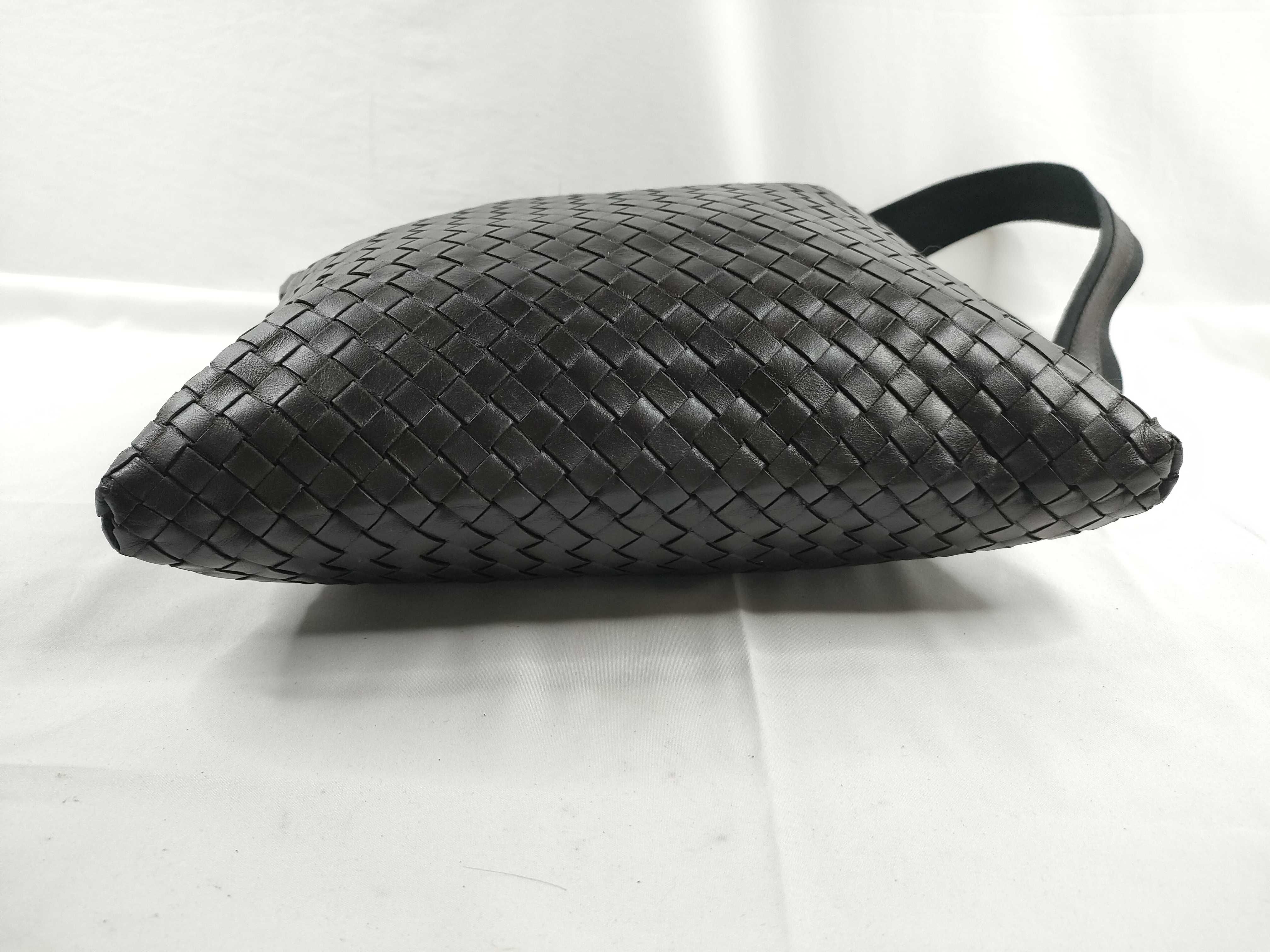 Intrecciato Bottega Veneta Intrecciato Leather Shoulder Bag Serial Shoulder Bag — view 4