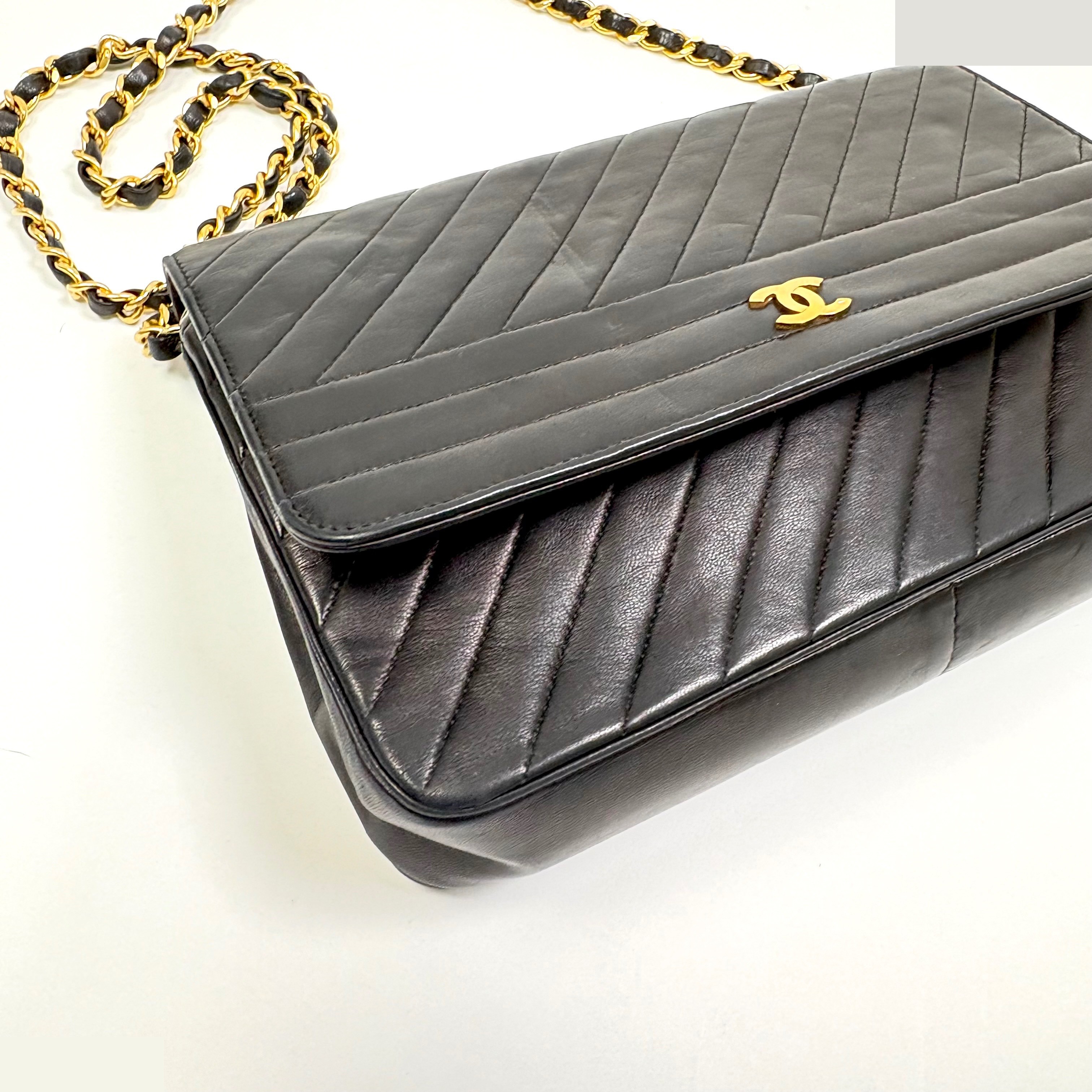 Matelassé Push-Lock Shoulder Bag — view 4