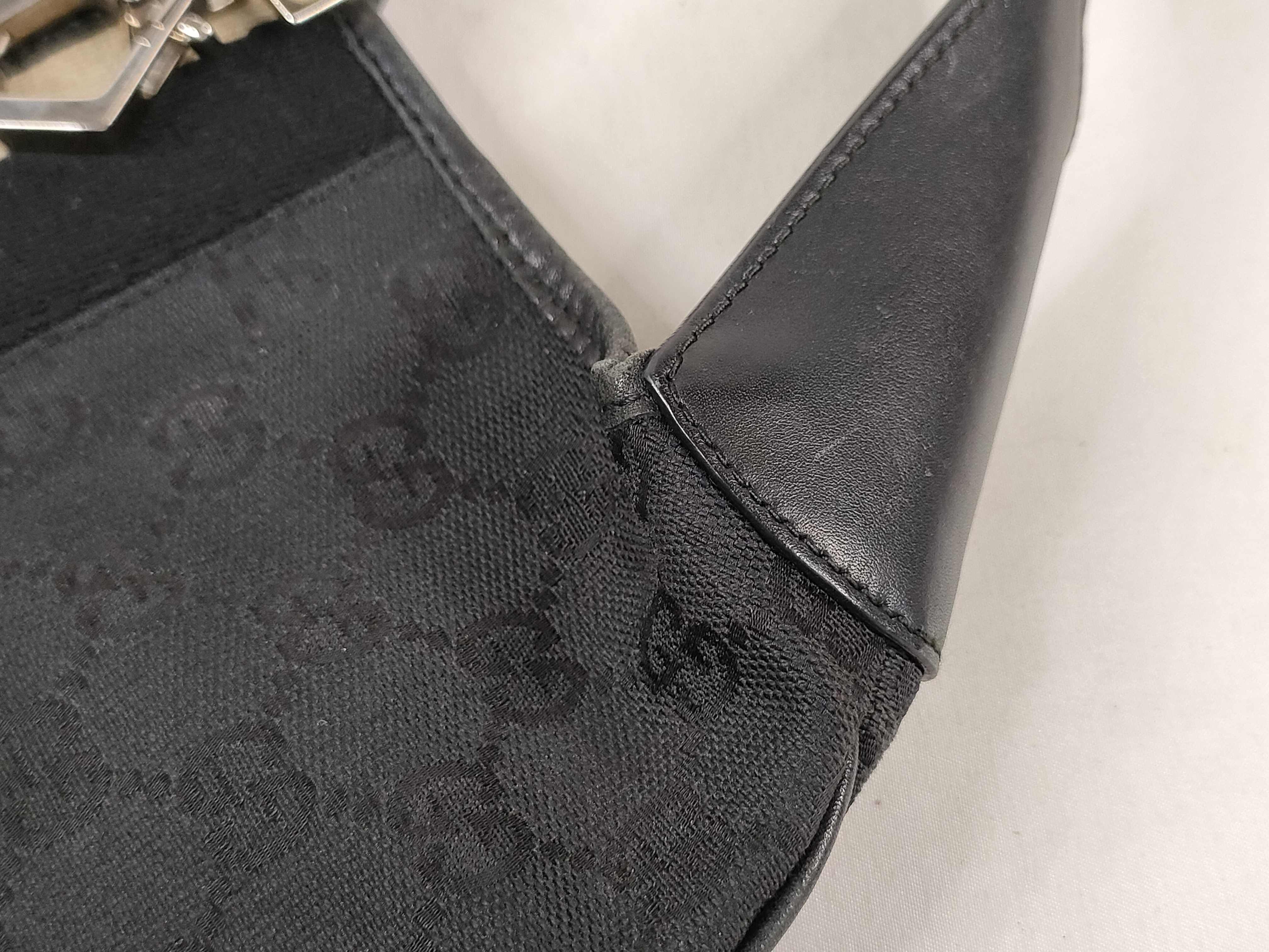 GG Canvas Shoulder Bag — view 5