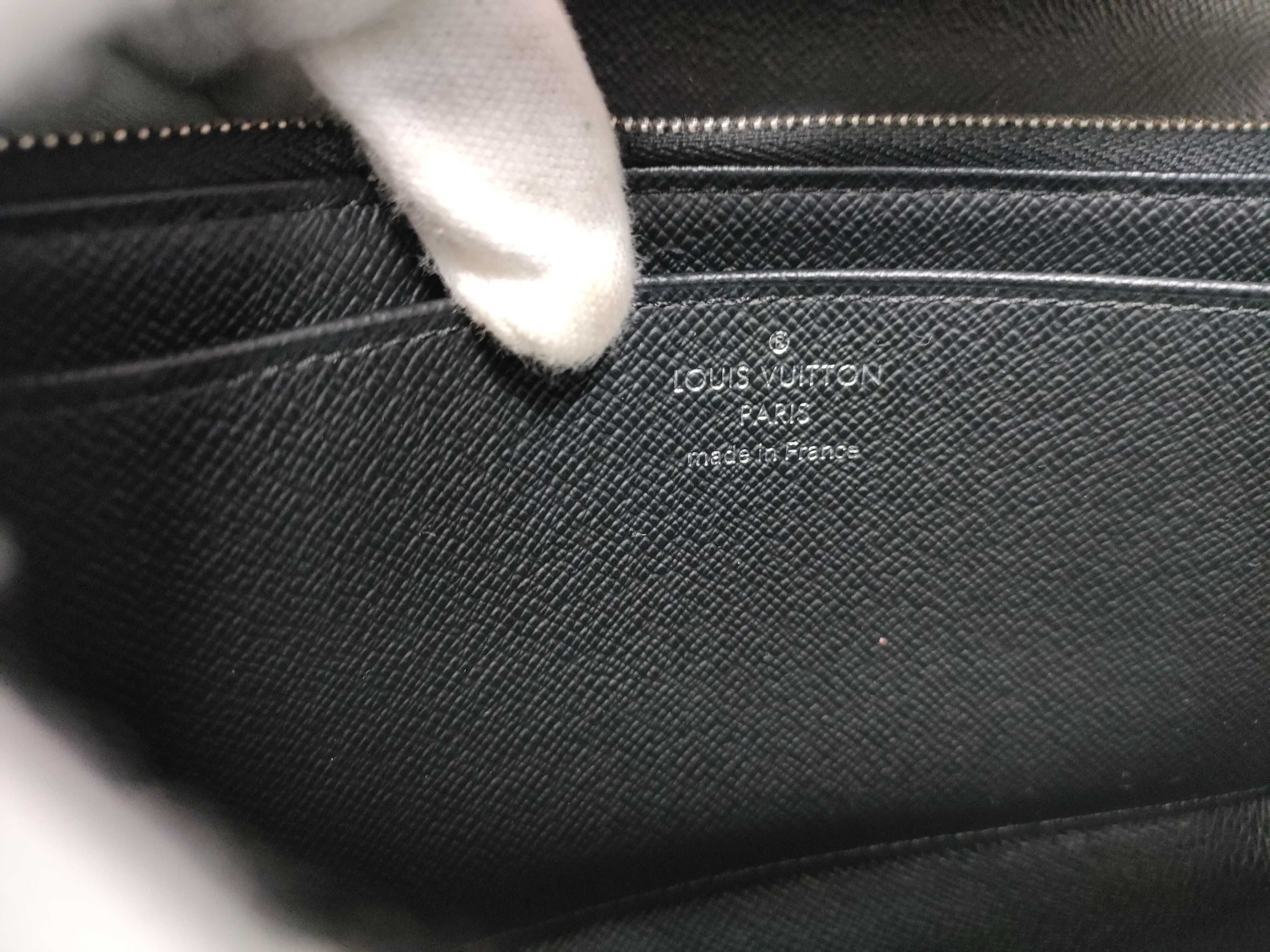 Epi LV Portefeuille Twist Wallet — view 12