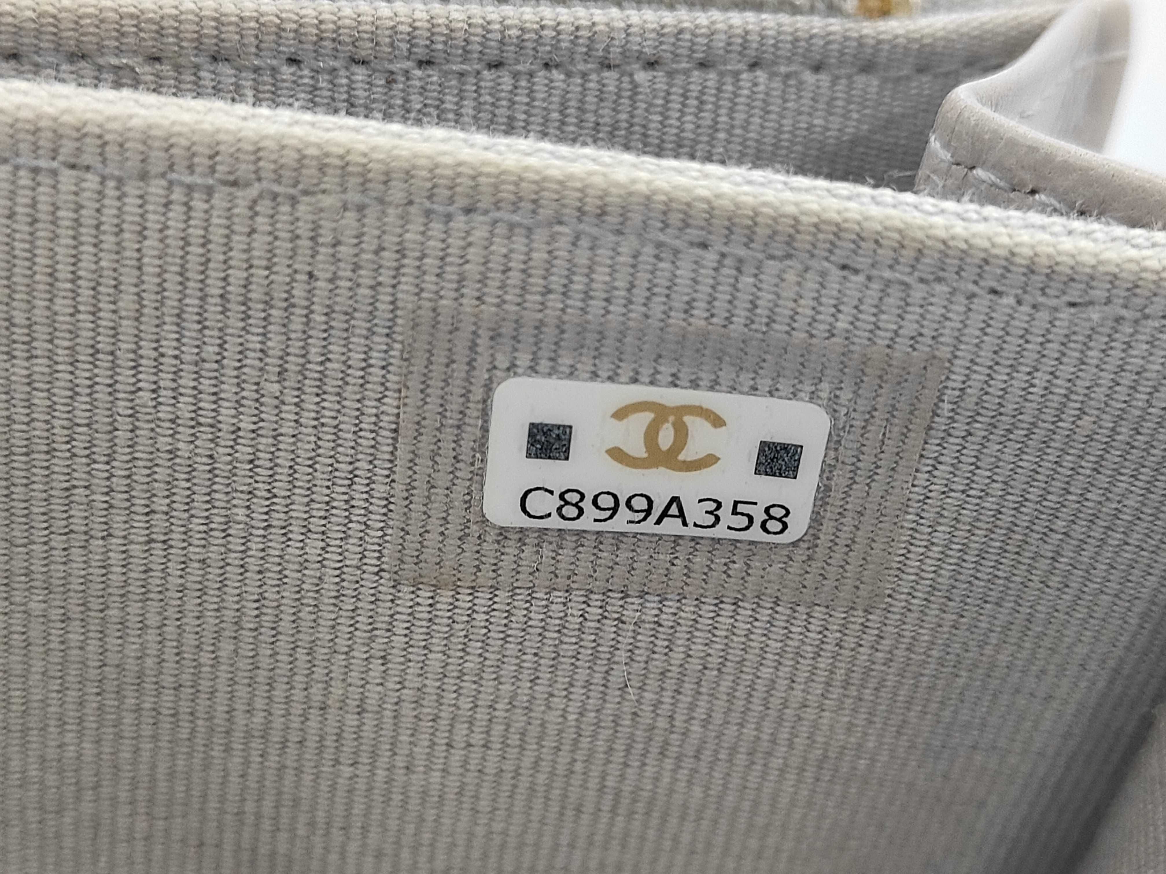 Trendy CC Random Number Grey Chain Shoulder Bag, Matelassé, with some protective film still attached. — view 7